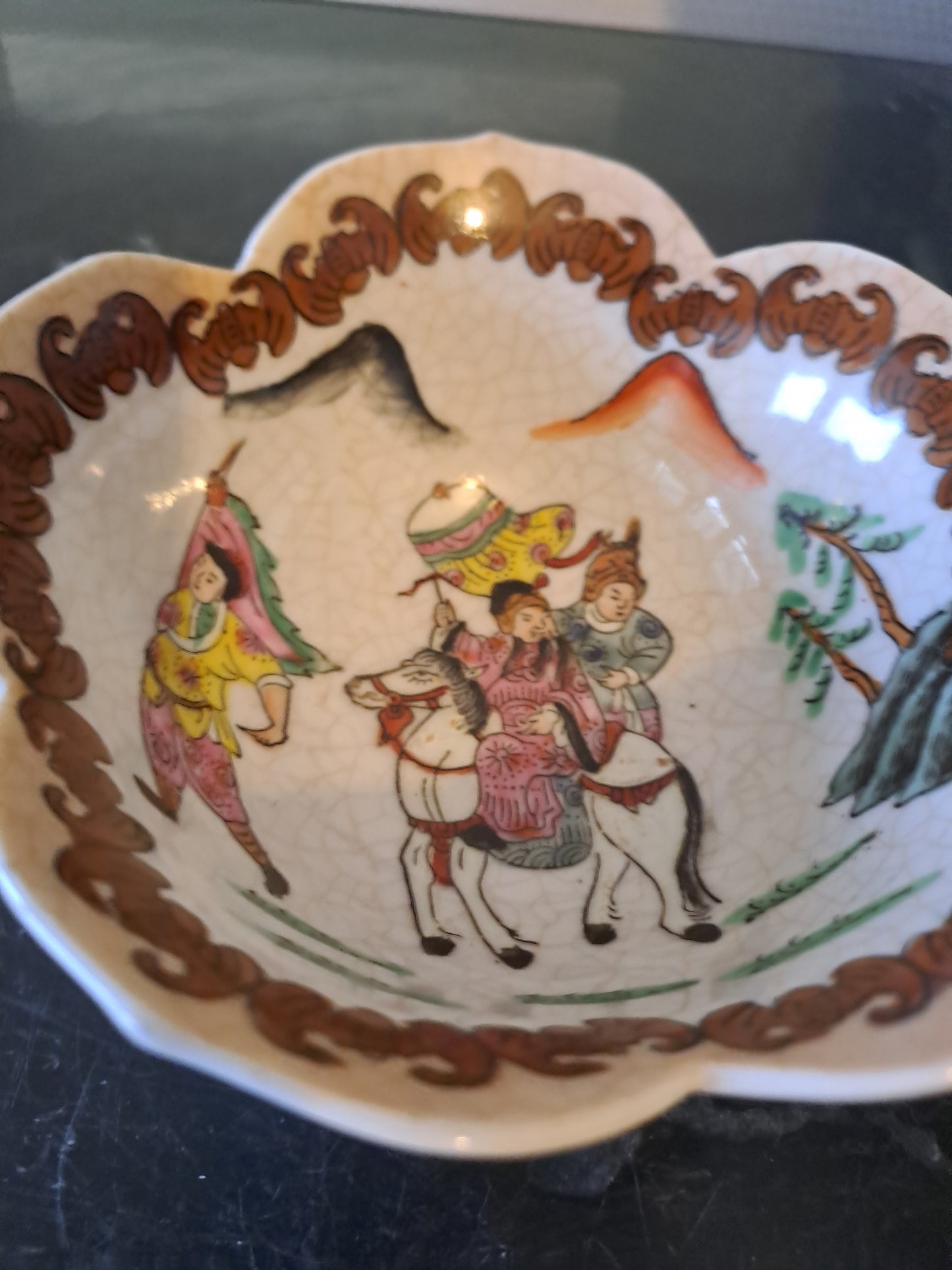 Bol Riz Chinois 1. Porcelaine. Peint à la main. Asiatique. Signé En Rouge. Ancien decoration vintage.