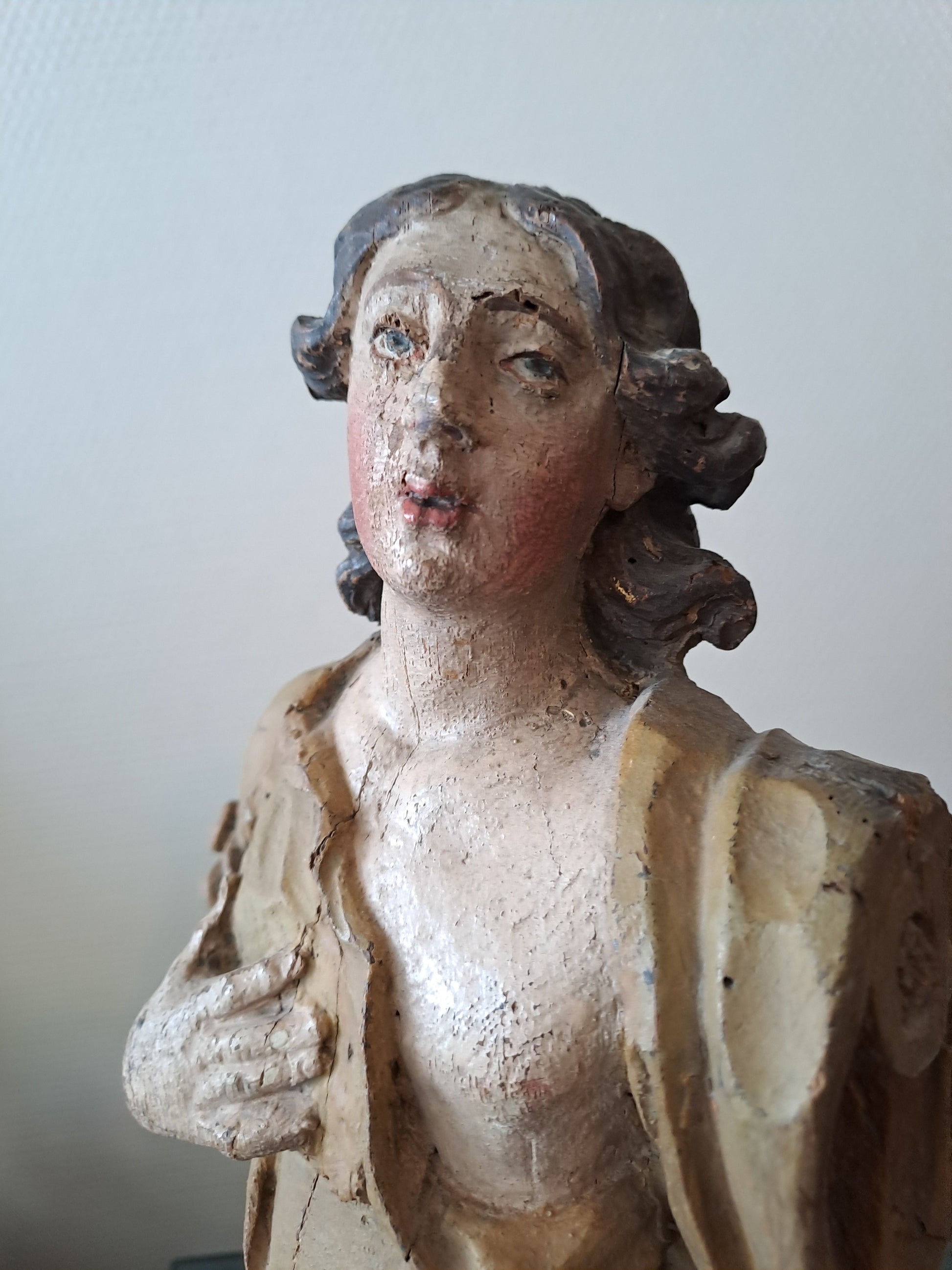 Statue en bois Polychrome. Représentant Saint Jean-Baptiste. 1ere moitié du XVIII eme. Ancien Vintage catholique. 