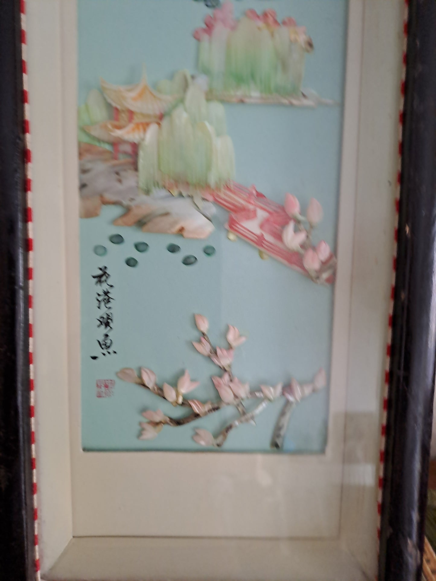 Tableau en Nacre et cadre en bois Laque.