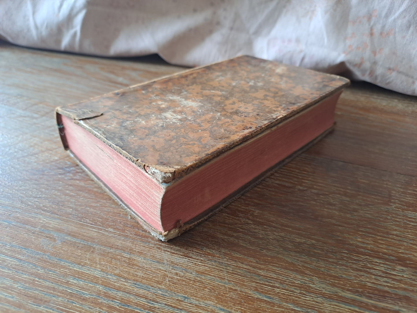 Abrégé de l'histoire de l'ancien testament où l'on a conservé autant que possible les paroles de l'écriture Sainte, avec des éclaircissements et des réflexions. T1. 1753. ANCIEN.