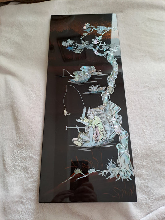 Panneau de Laque Marquetés Instration De Nacre Figurant Des pêcheurs. Art asiatique. Ancien décoration vintage.