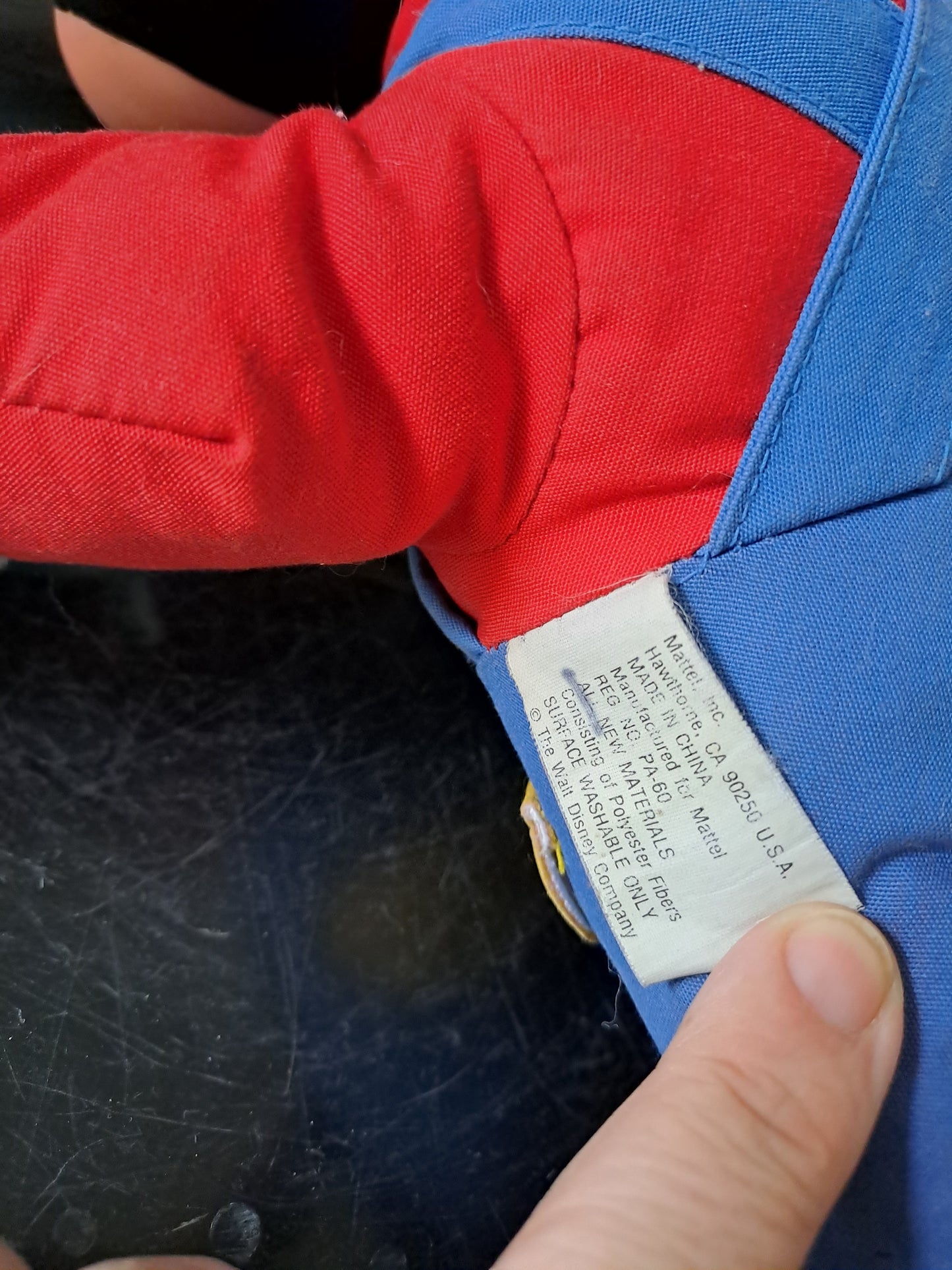 Disney. Mickey Mouse. Vintage. Matel. 37 cm X 18 cm.