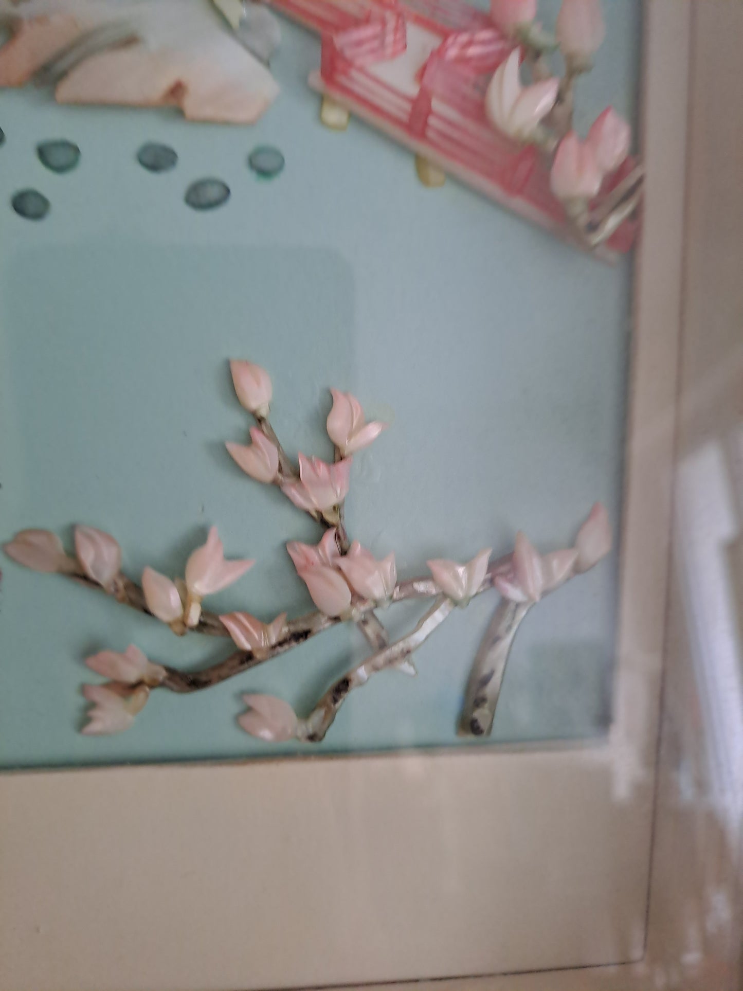 Tableau en Nacre et cadre en bois Laque.