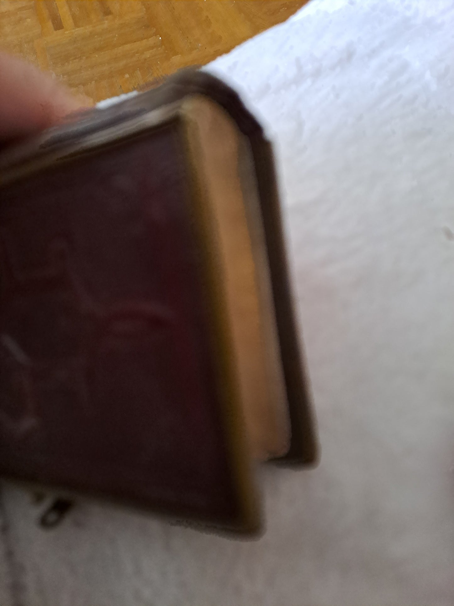 Paroissien romain contenant les offices des dimanches......