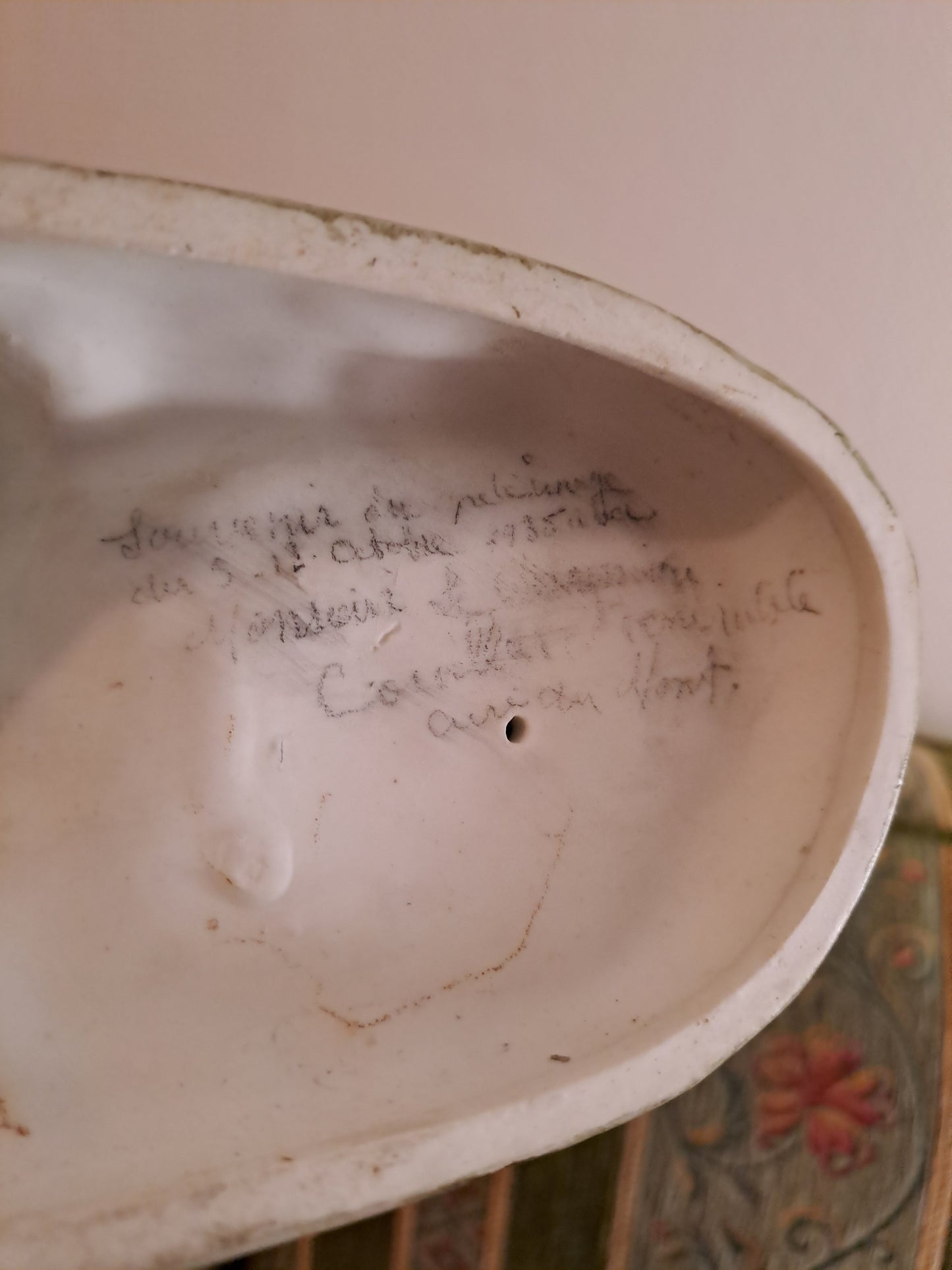 Statue apparition Notre-Dame de Lourdes à Sainte-Bernadette. Porcelaine. Ancien