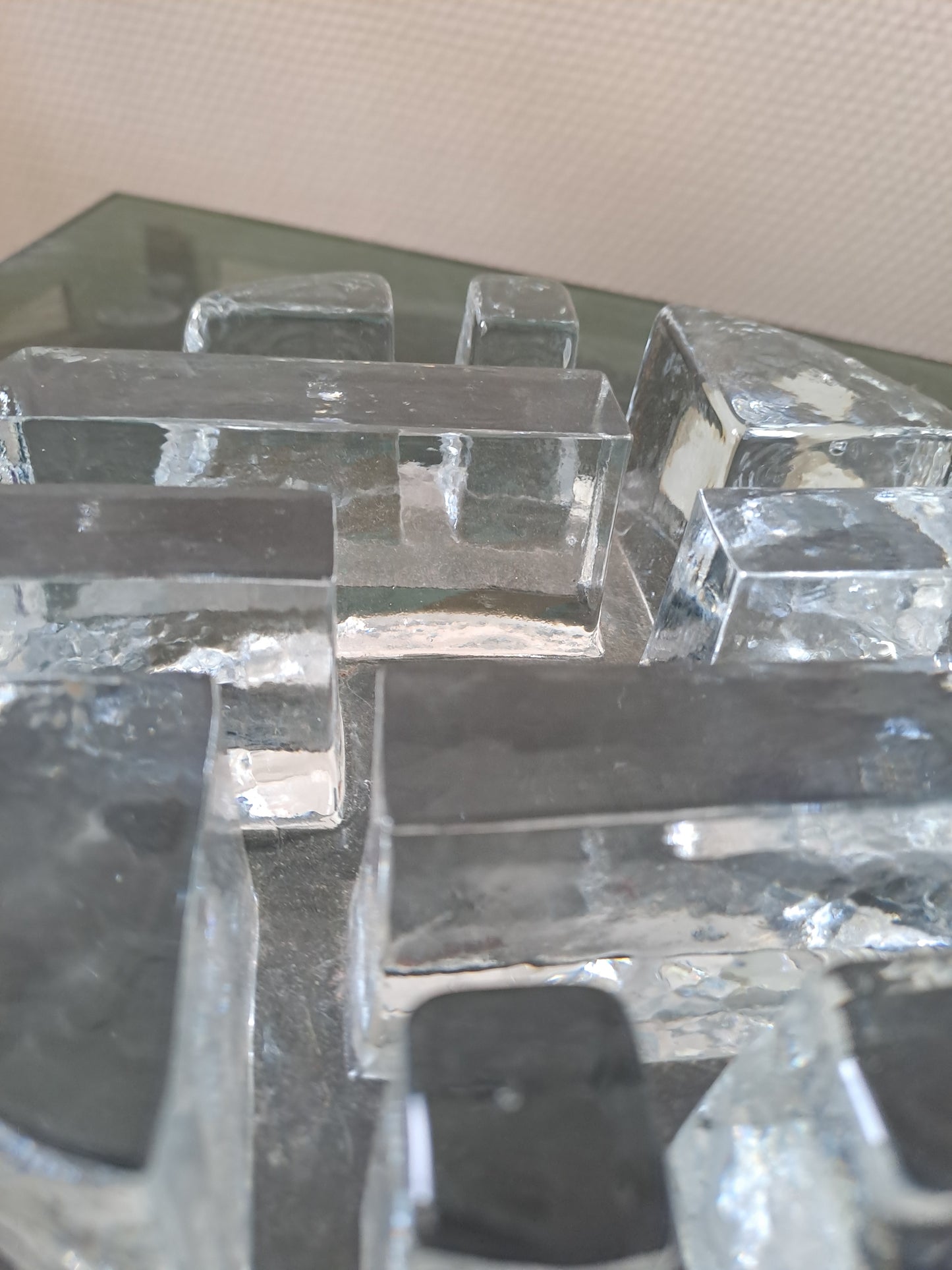 Presse papier / Porte courrier. 
La vida. En verre.