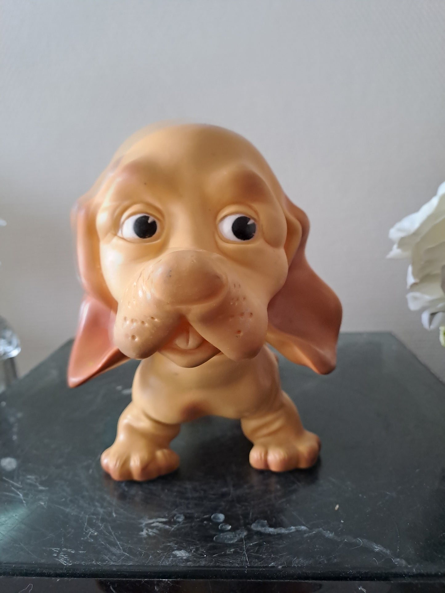 Chien. Pouet-Pouet. Vintage.