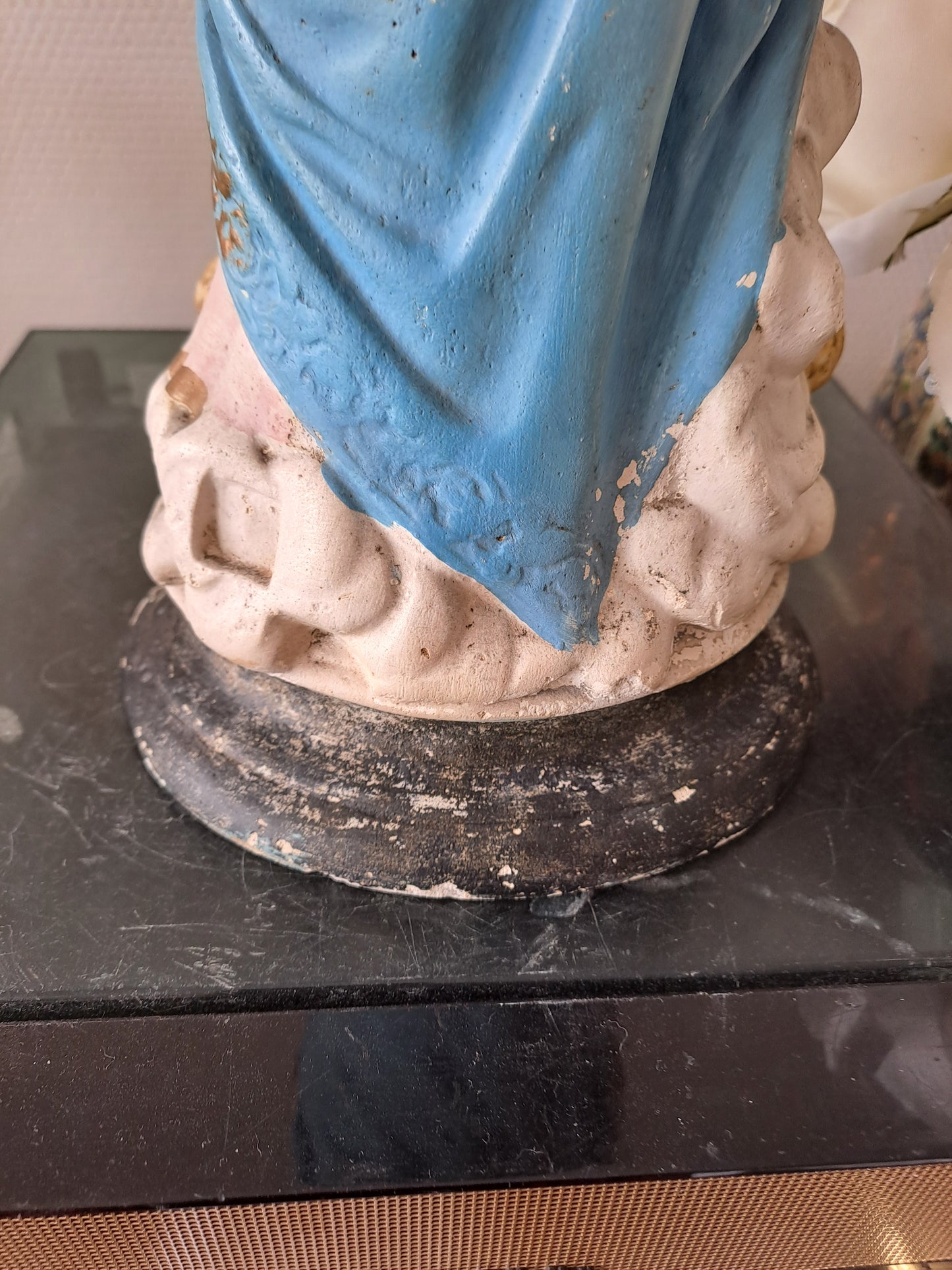 Statue Sainte Vierge Marie Notre-Dame des Victoires. Dites " Vierge au sourire " par Sainte Thérèse De L'enfant Jesus.