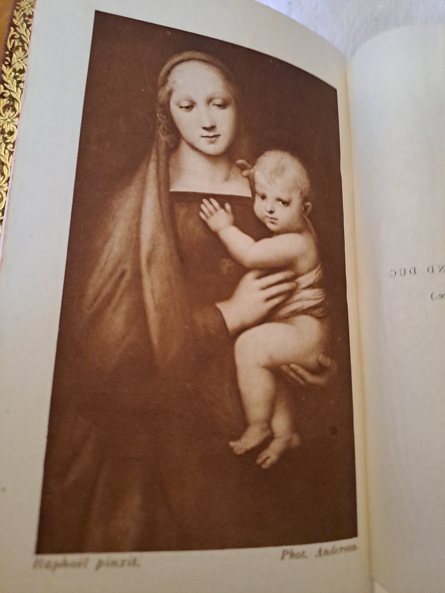 Missel romain contenant les offices de tous les dimanches et.....