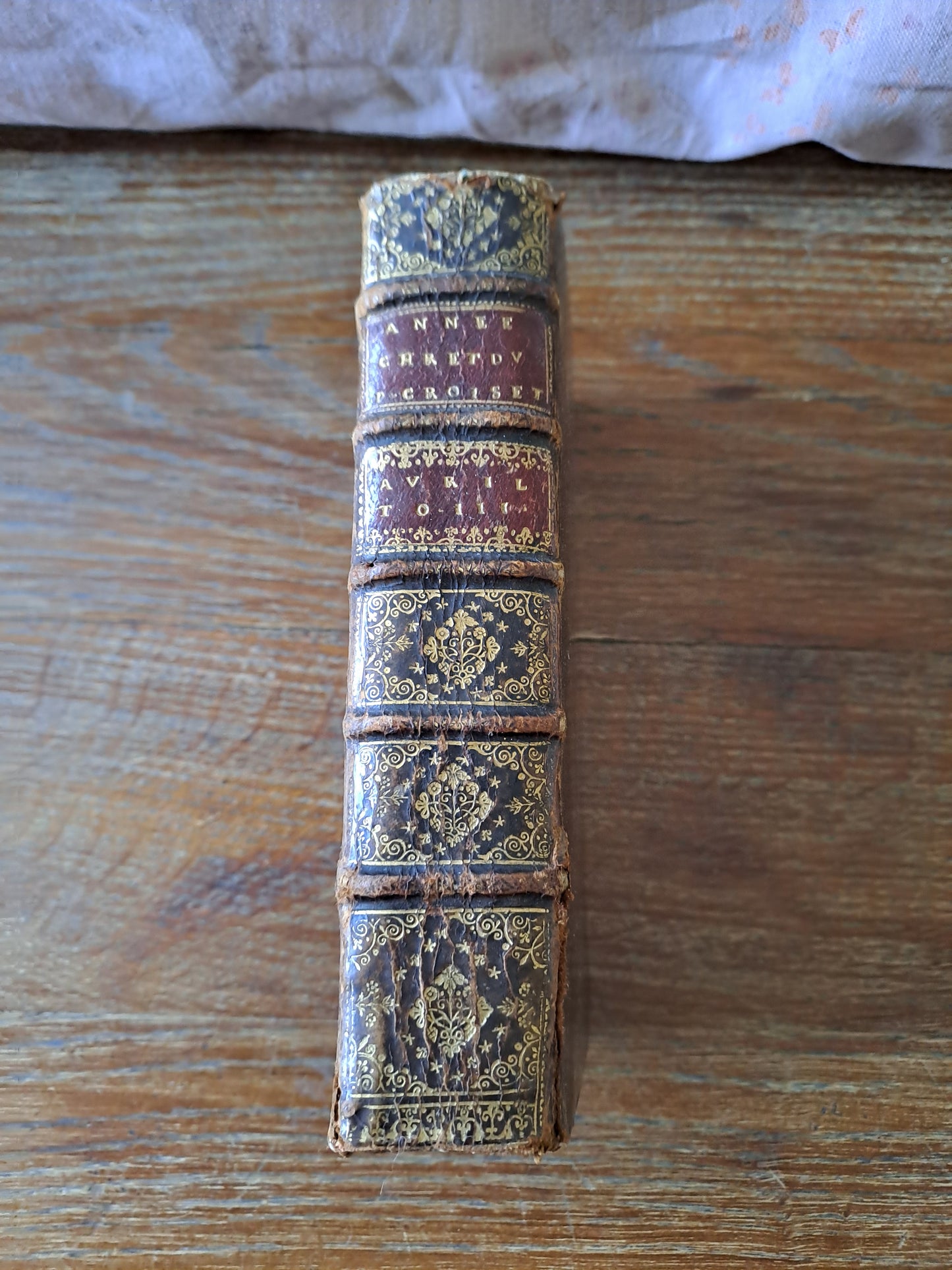 Année chretienne. Avril 1715. Exercices de piété pour tous les jours de l'année. Ancien livre vintage catholique.