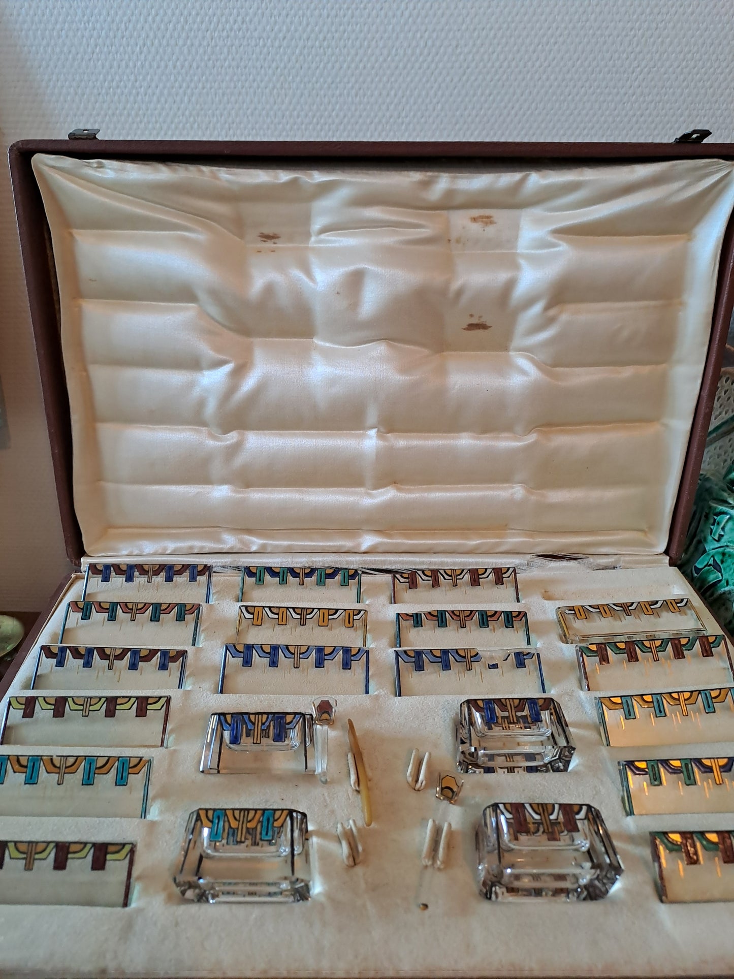 Salerons et porte-couteaux. Art deco. Années 20. Signé.