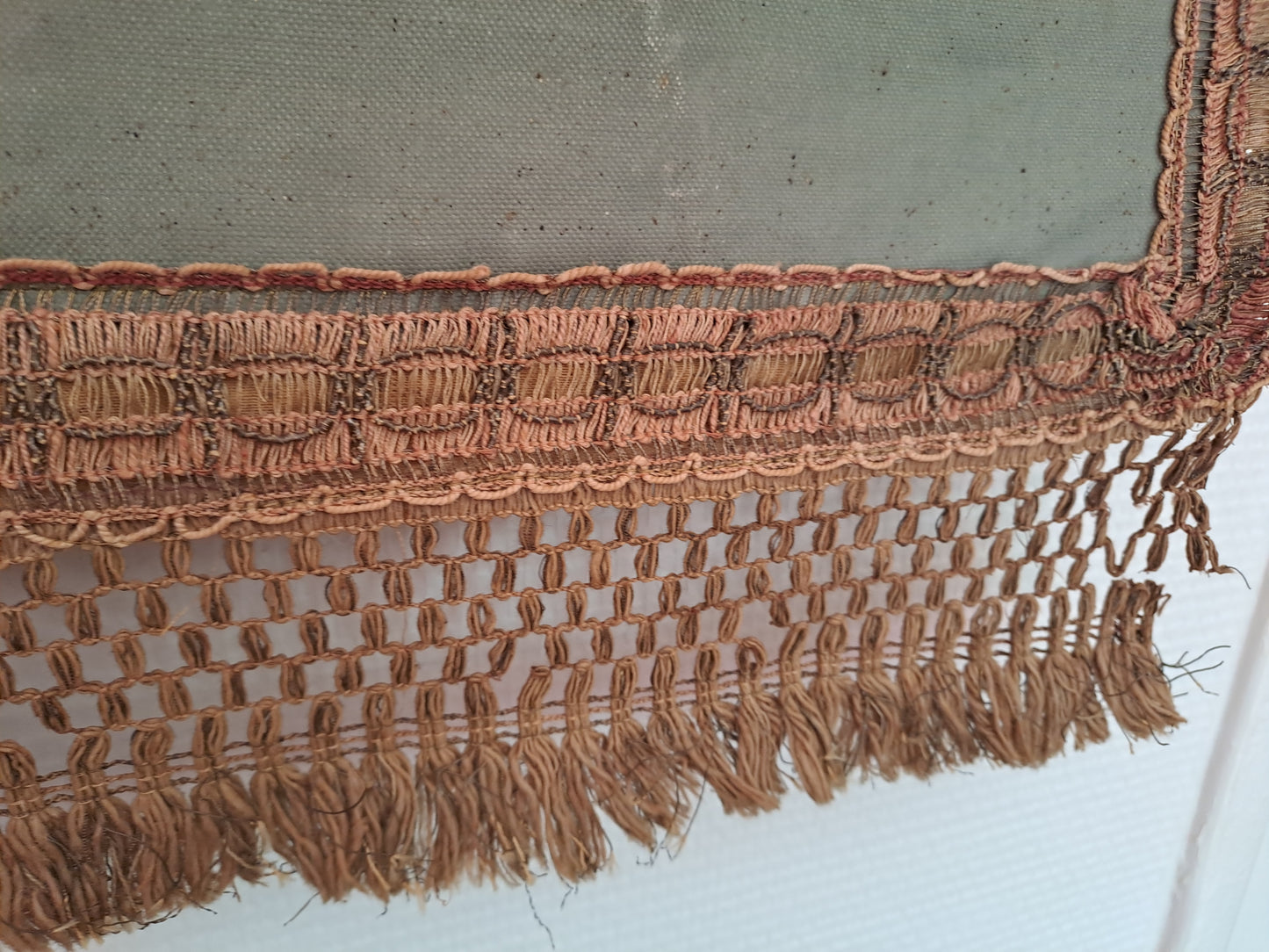 Bannière de processions. Vierge à la chaise d'après Raphaël. Ancien decoration vintage catholique.