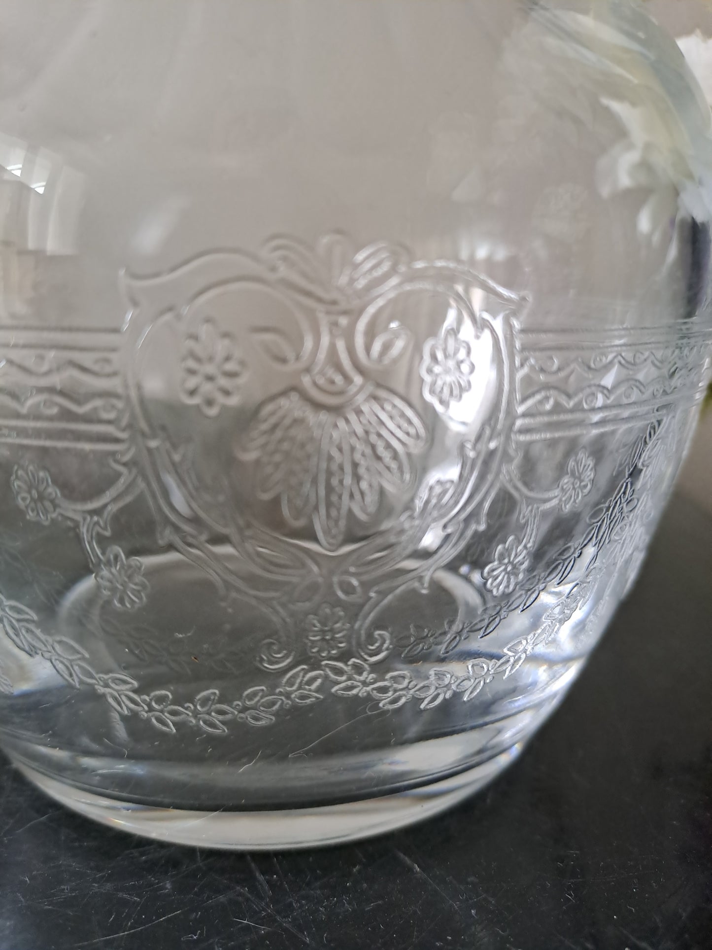 Pichet décanteur en cristal d'Arques modèle Dampierre. Emballage d'origine.