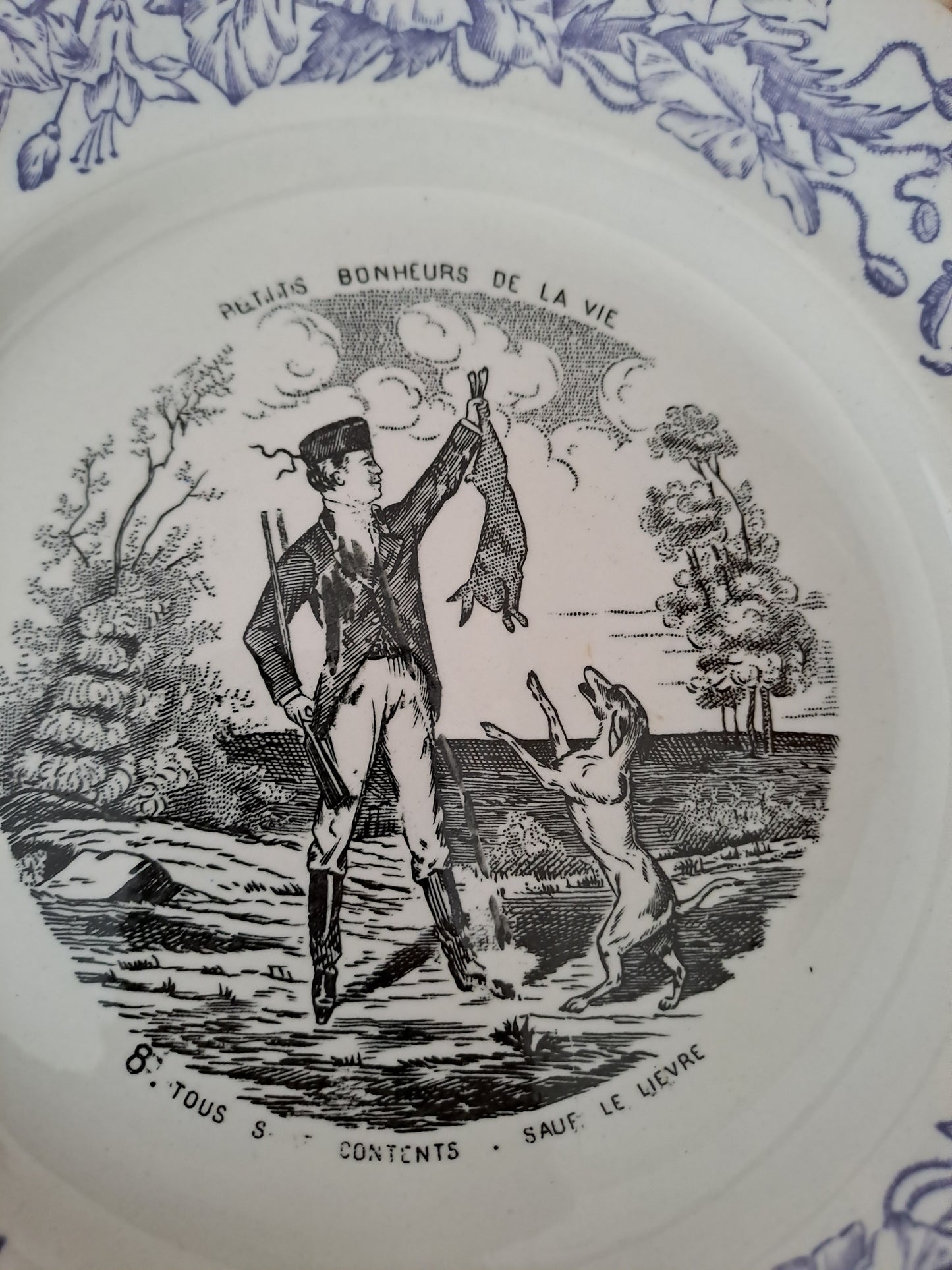 Assiette décorative Parlante. Les petits bonheurs de la vie. N°8. Choisy Le Roi.