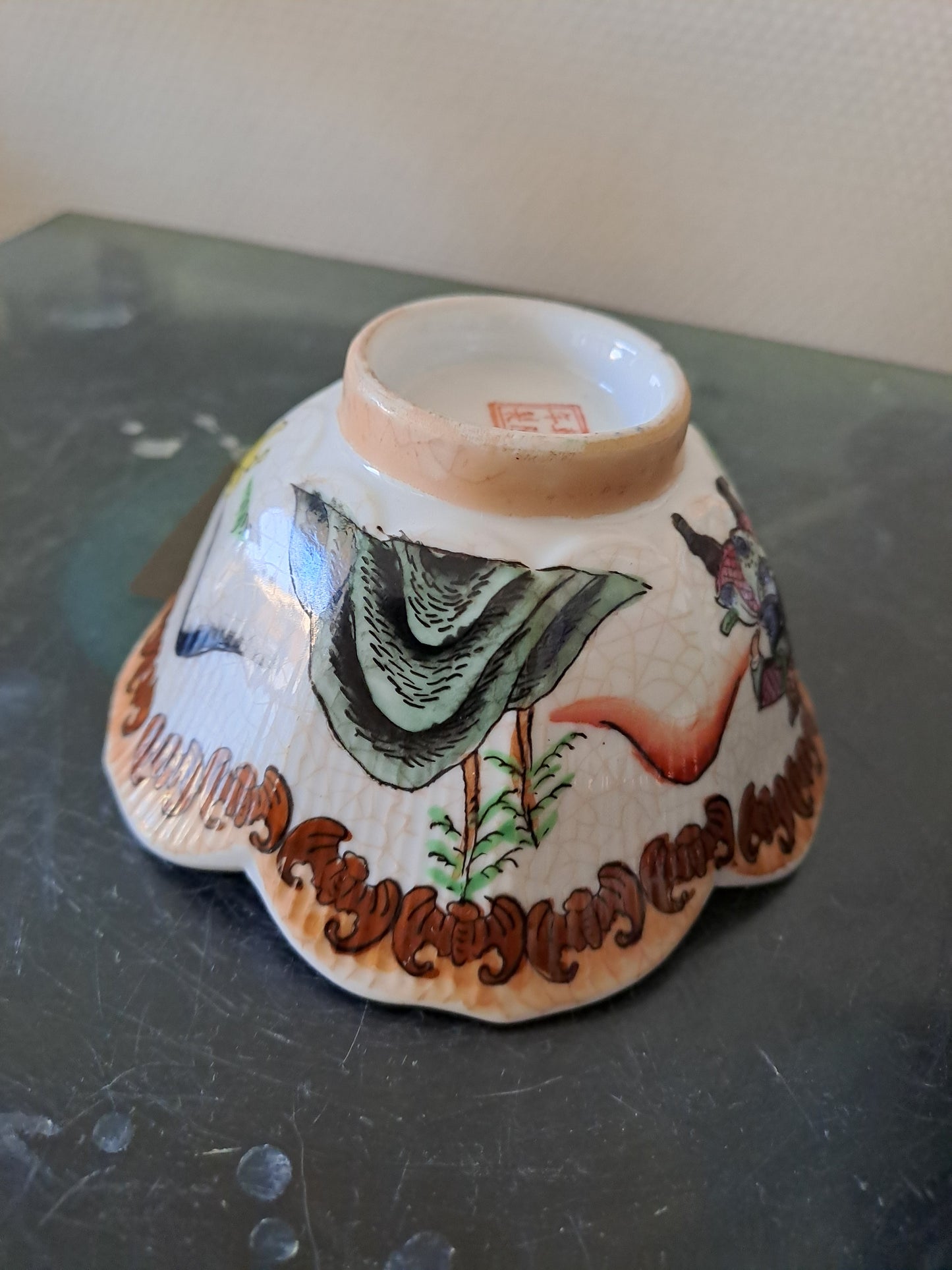 Bol Riz Chinois 1. Porcelaine forme Fleur de Lotus. Chine  Signé En Rouge