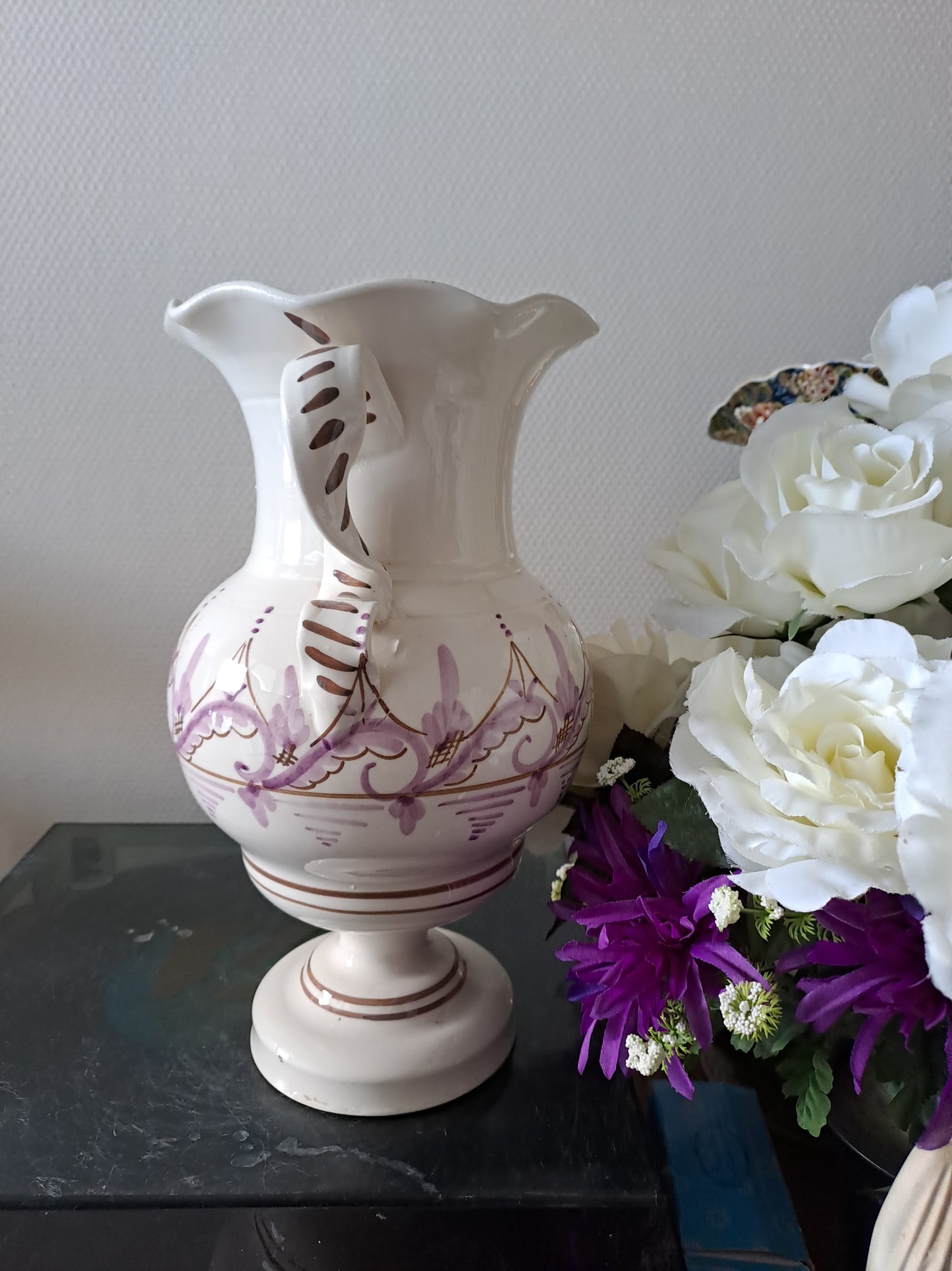 Vase En Porcelaine.