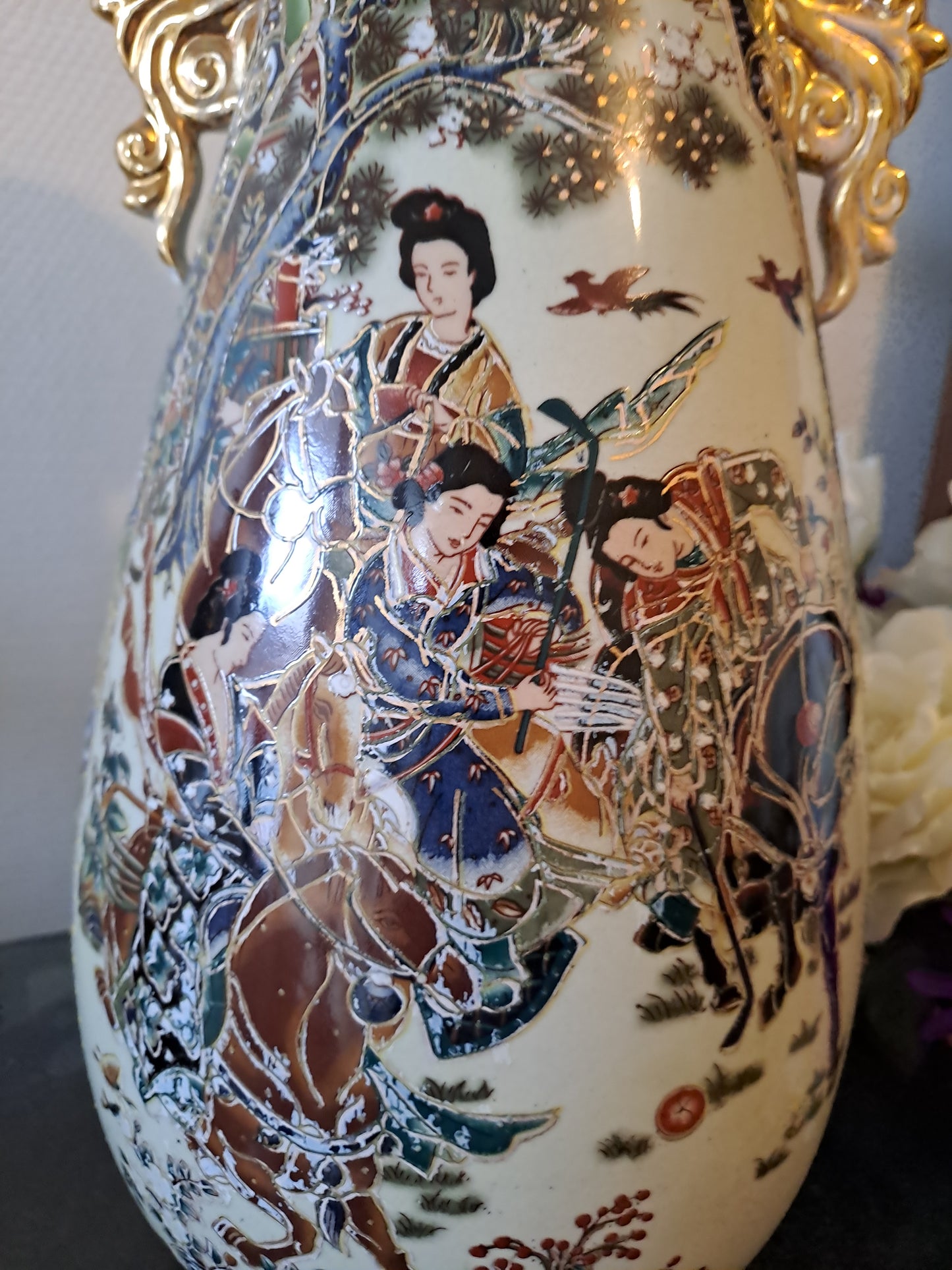 Grand Vase. Satsuma ( dans le goût).