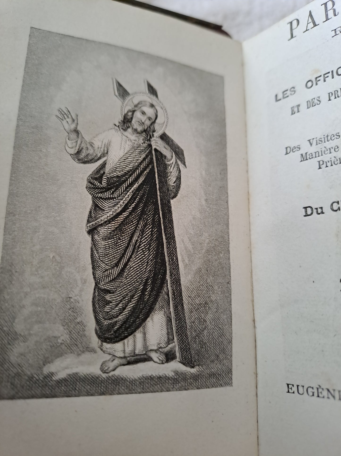 Paroissien romain contenant les offices des dimanches......