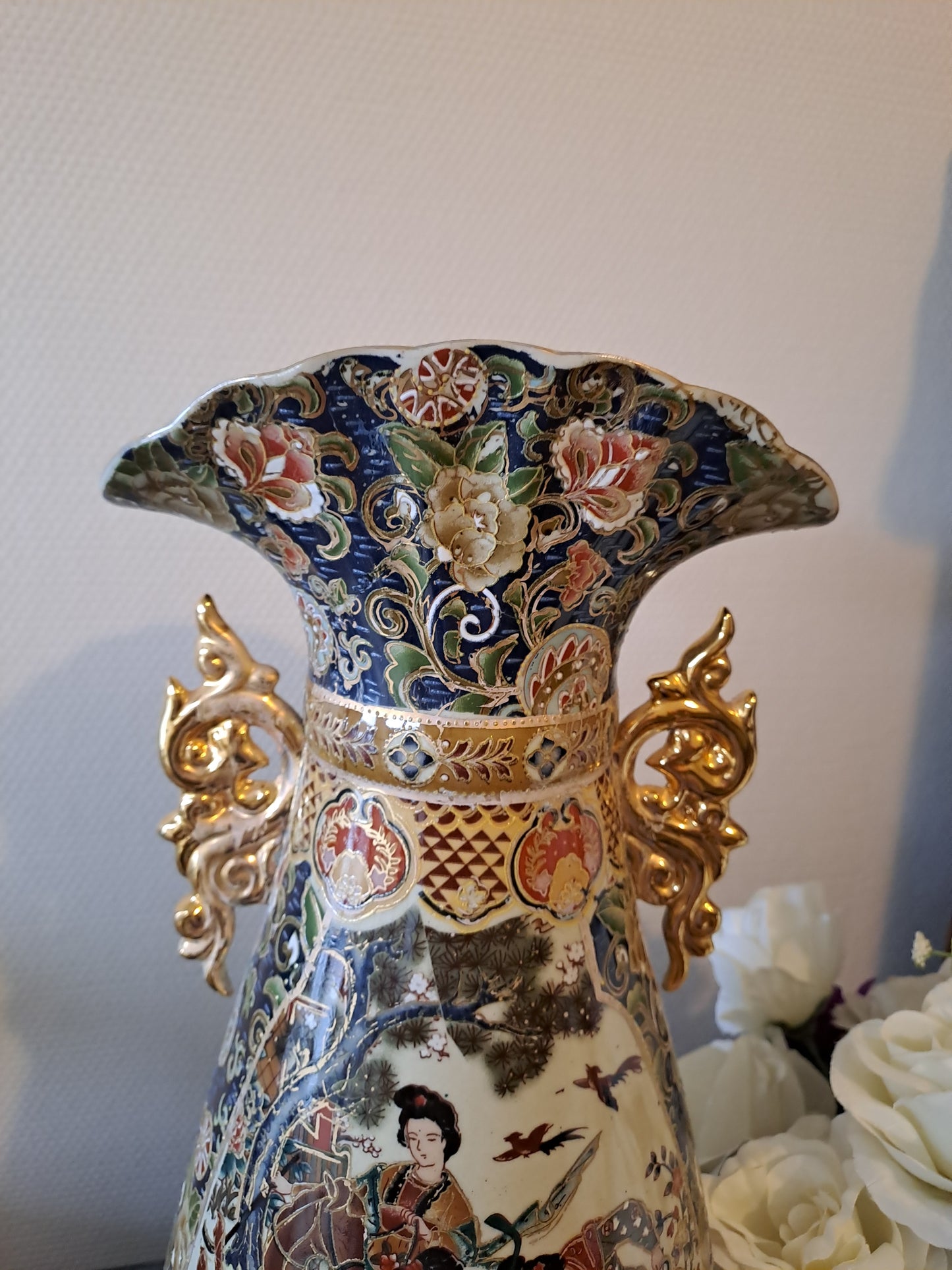 Grand Vase. Satsuma ( dans le goût).