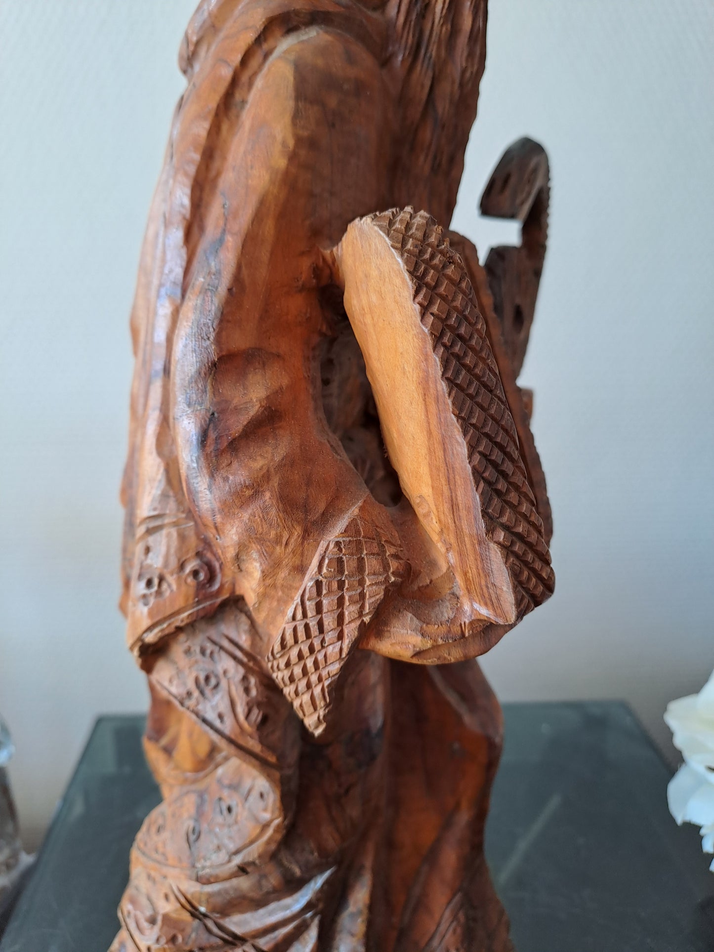 Statue/ Sculpture en bois représentant Moïse avec les tables de la lois et le serpent d'airain. Ancien decoration vintage catholique.