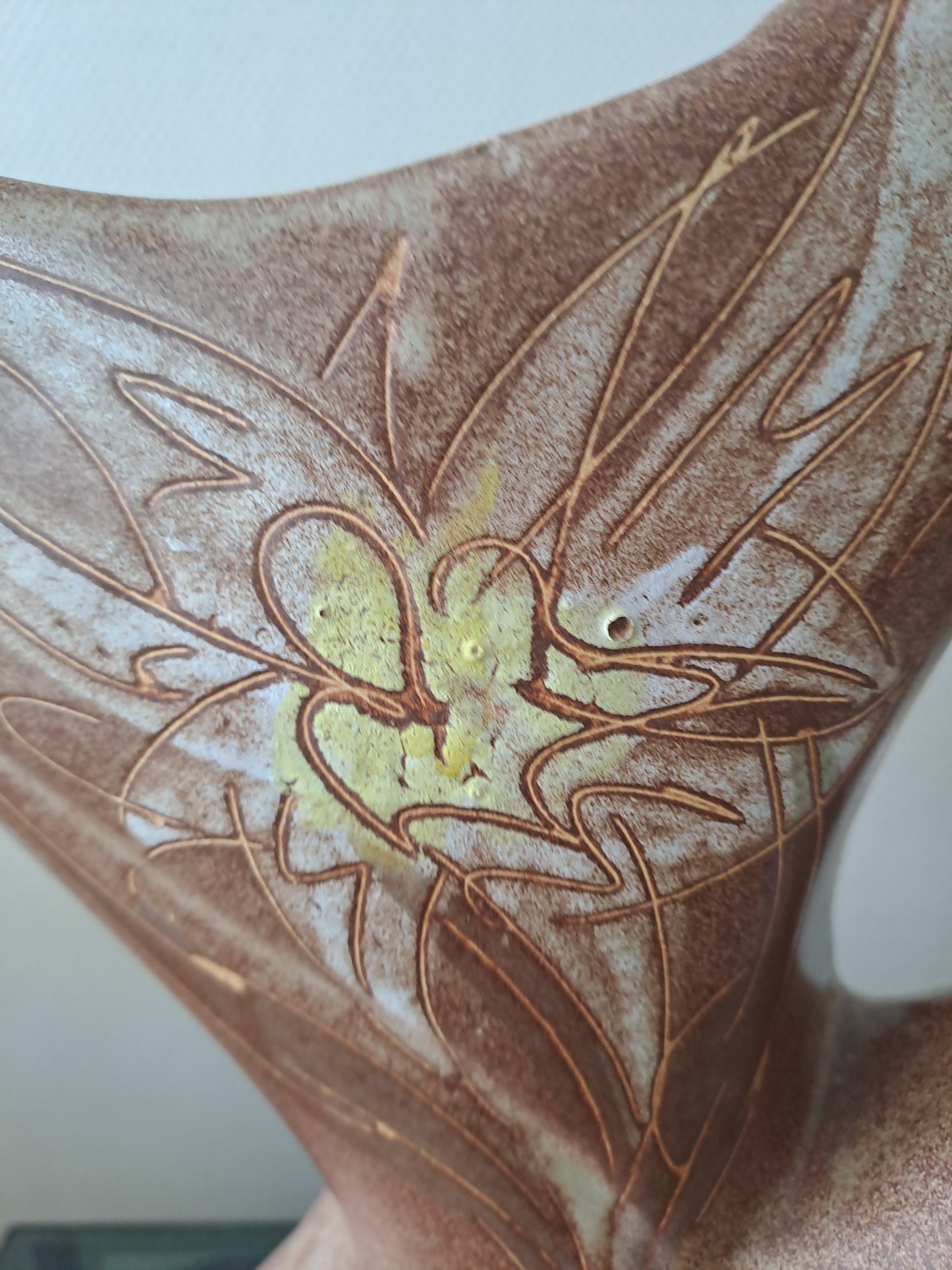 Vase Vallauris marqué et signé.