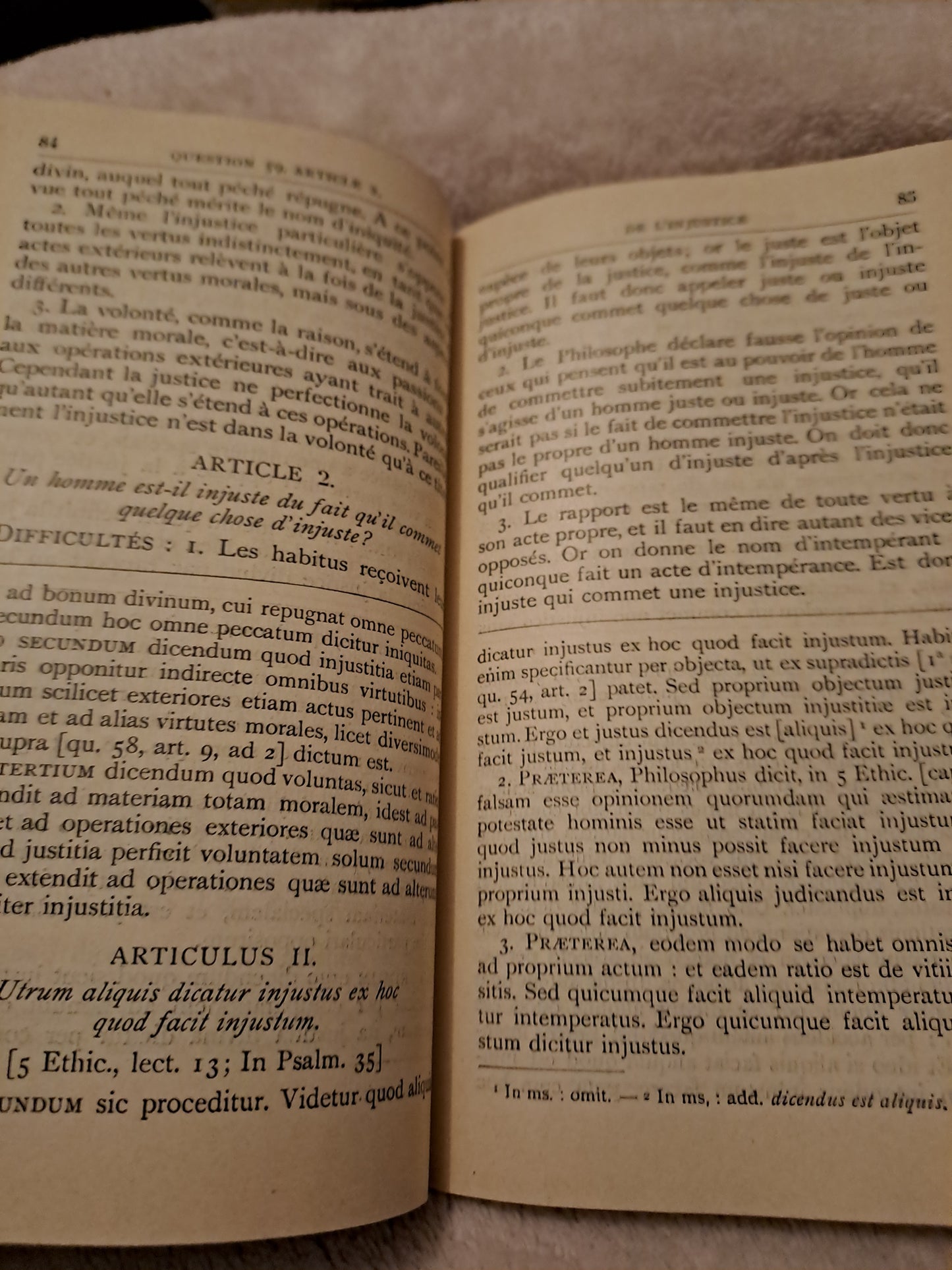 Somme theologique. La justice. Tome 1. 2a-2a, Questions 57-62. Saint Thomas D'Aquin. Ancien livre vintage catholique sacré-coeur.