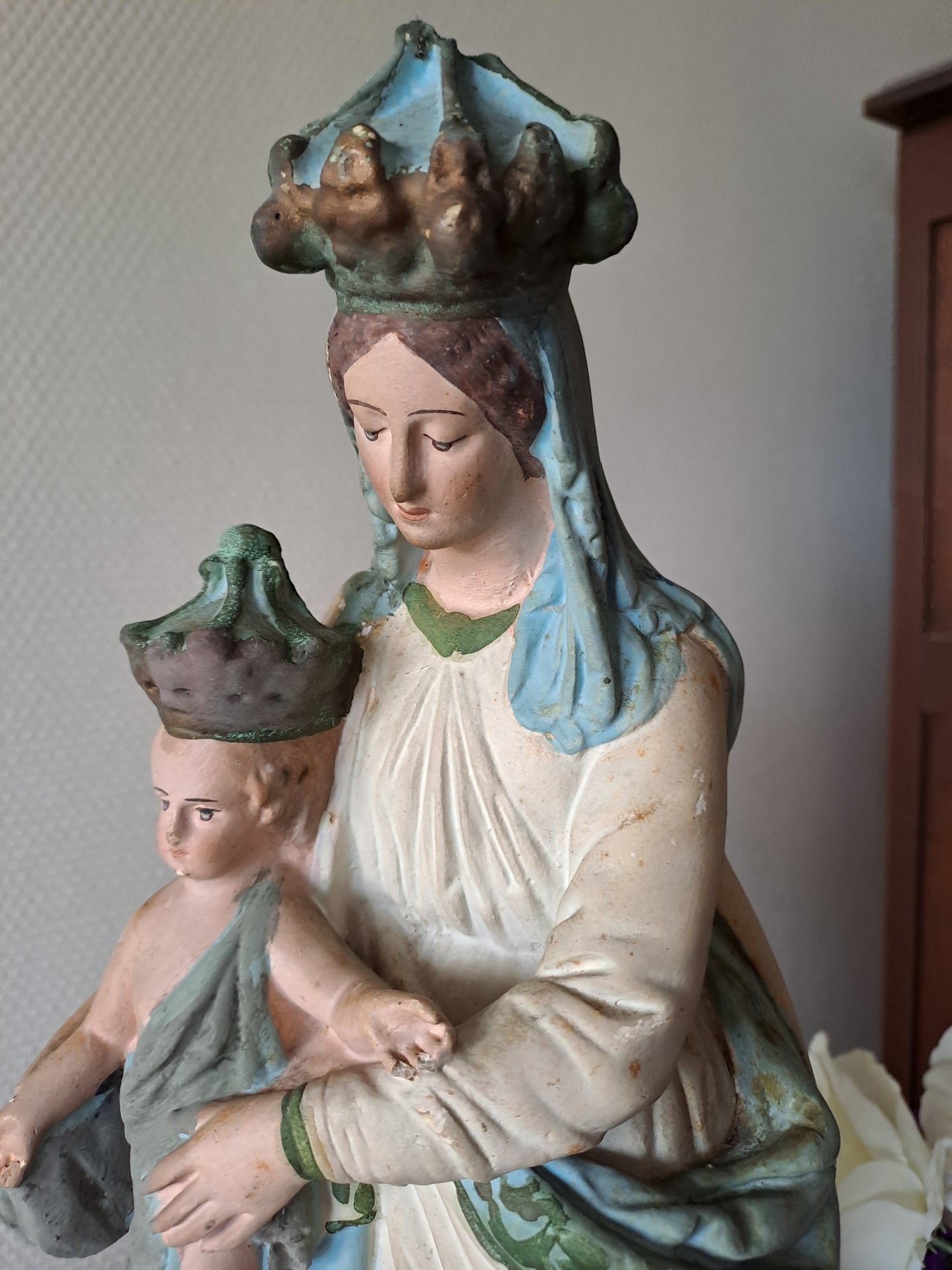 Statue representant Notre-Dame des Victoires. 45 cm. N°3. Ancien Vintage