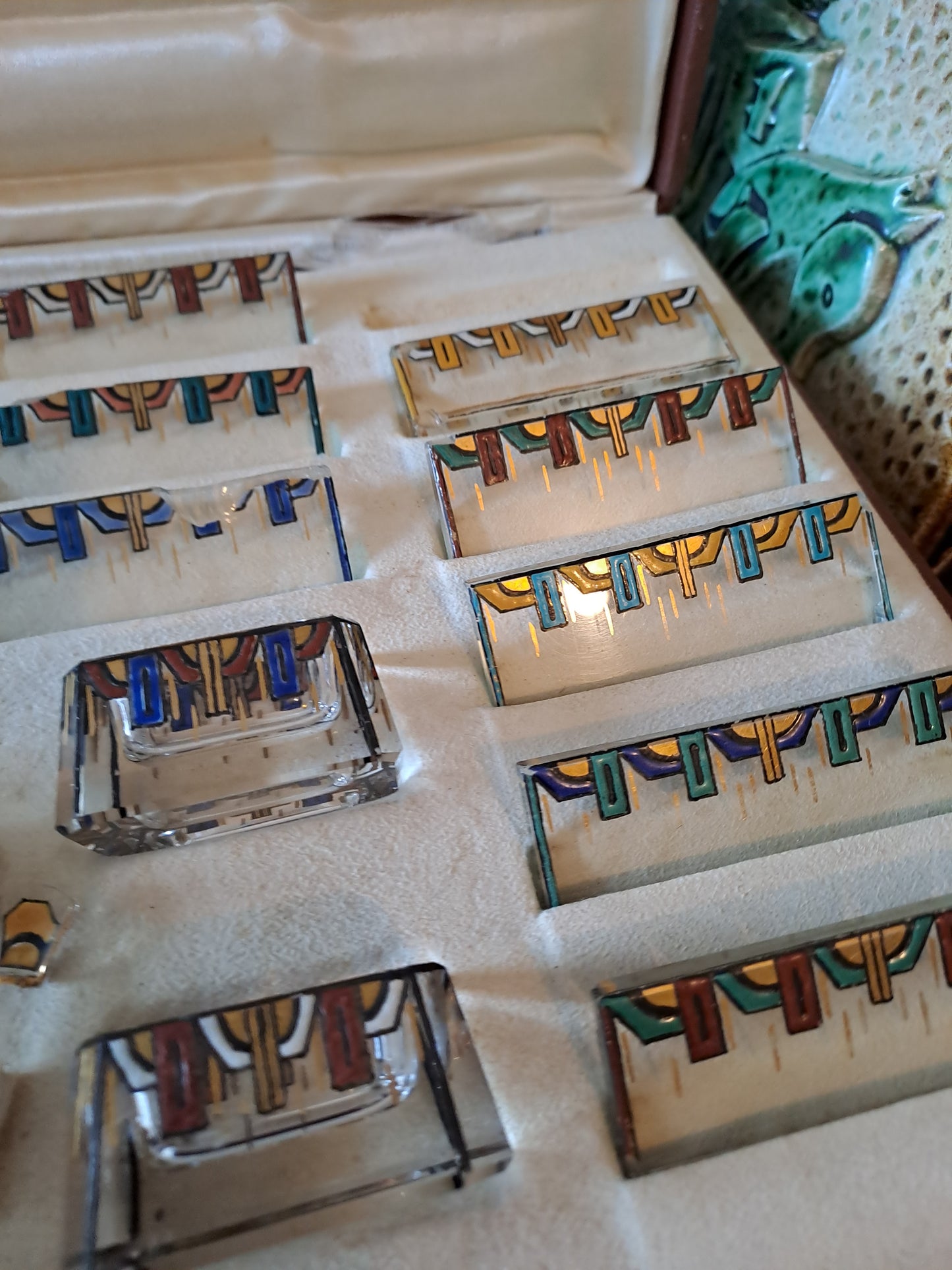 Salerons et porte-couteaux. Art deco. Années 20. Signé.