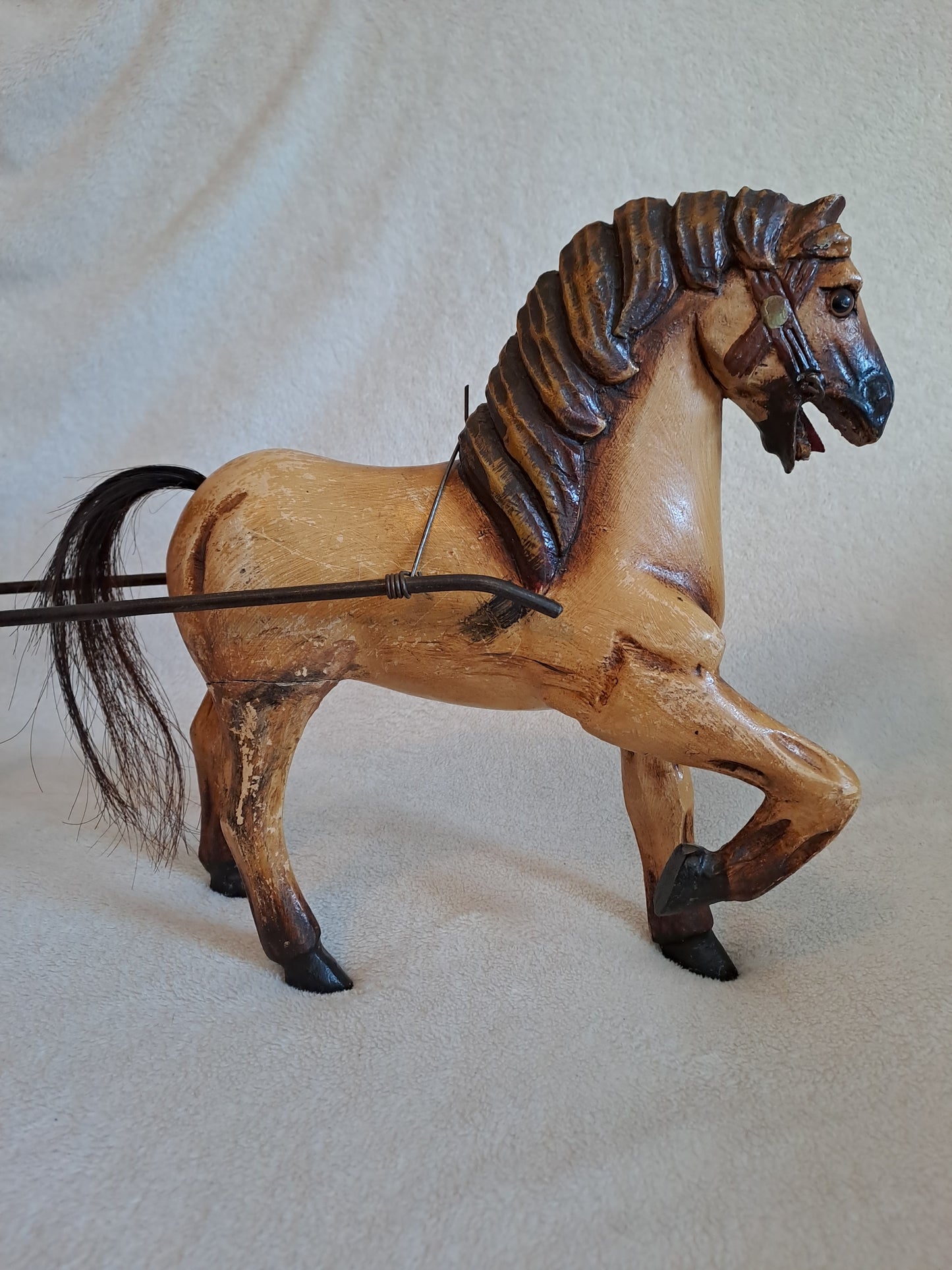 Caleche de course avec son cheval Jouet ancien vintage