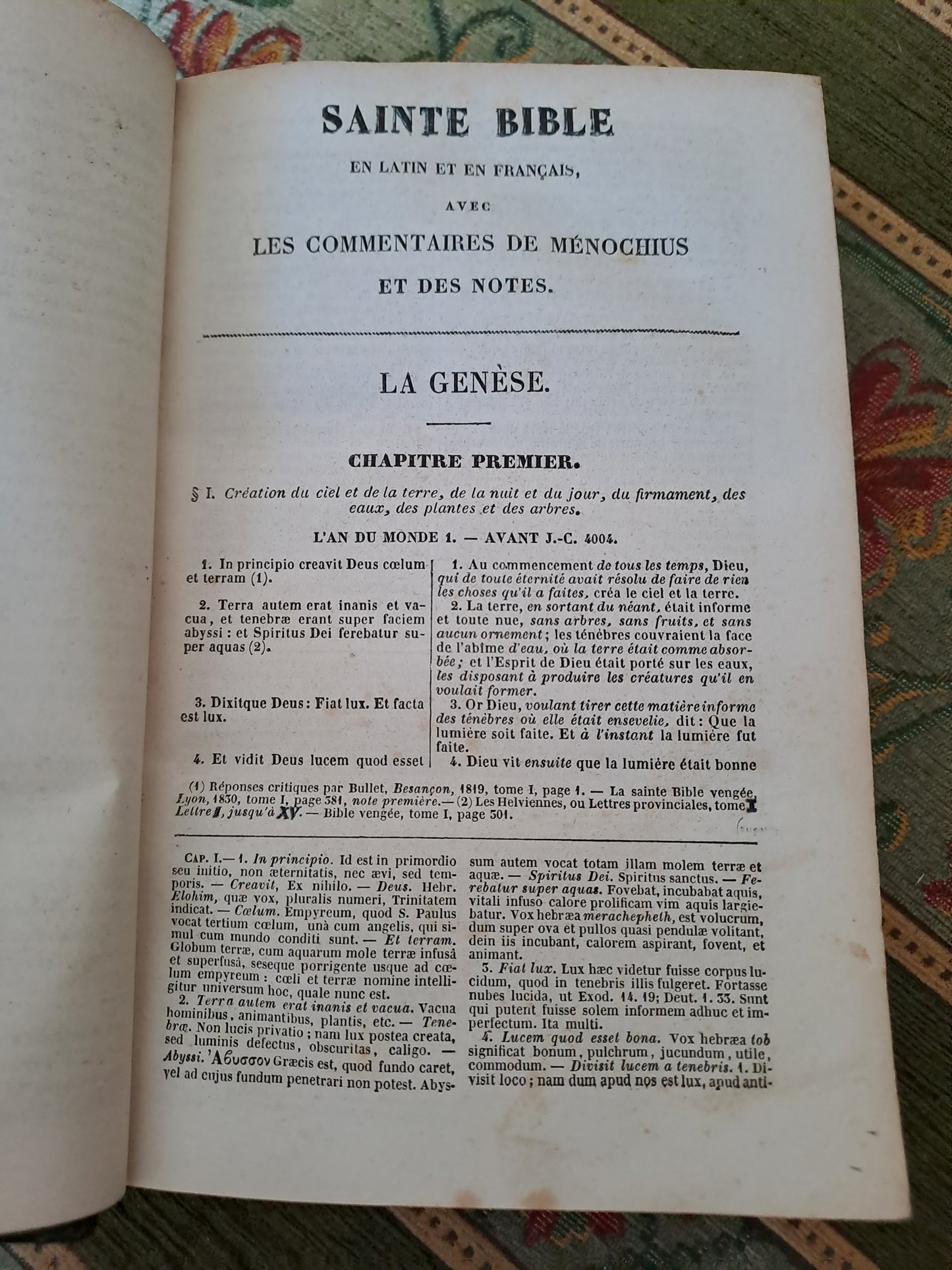 Sainte Bible. T1. 1854. Commentaires De Menochius. Français et latin.