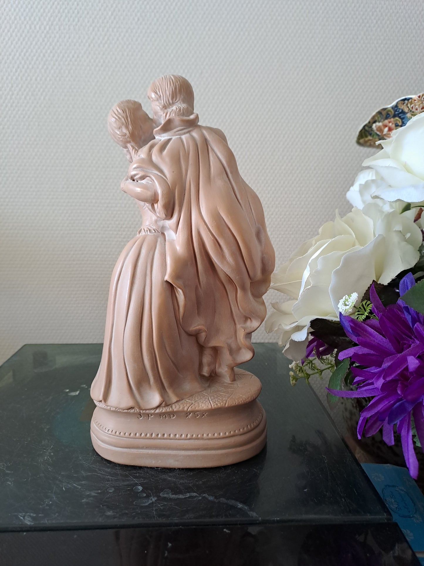 Statue Représentant Roméo et Juliette. Signé et numéroté.