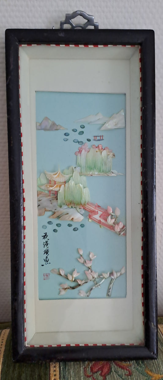 Tableau en Nacre et cadre en bois Laque.