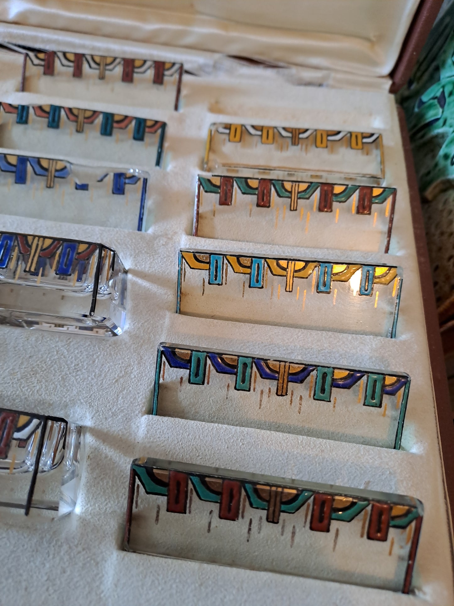 Salerons et porte-couteaux. Art deco. Années 20. Signé.