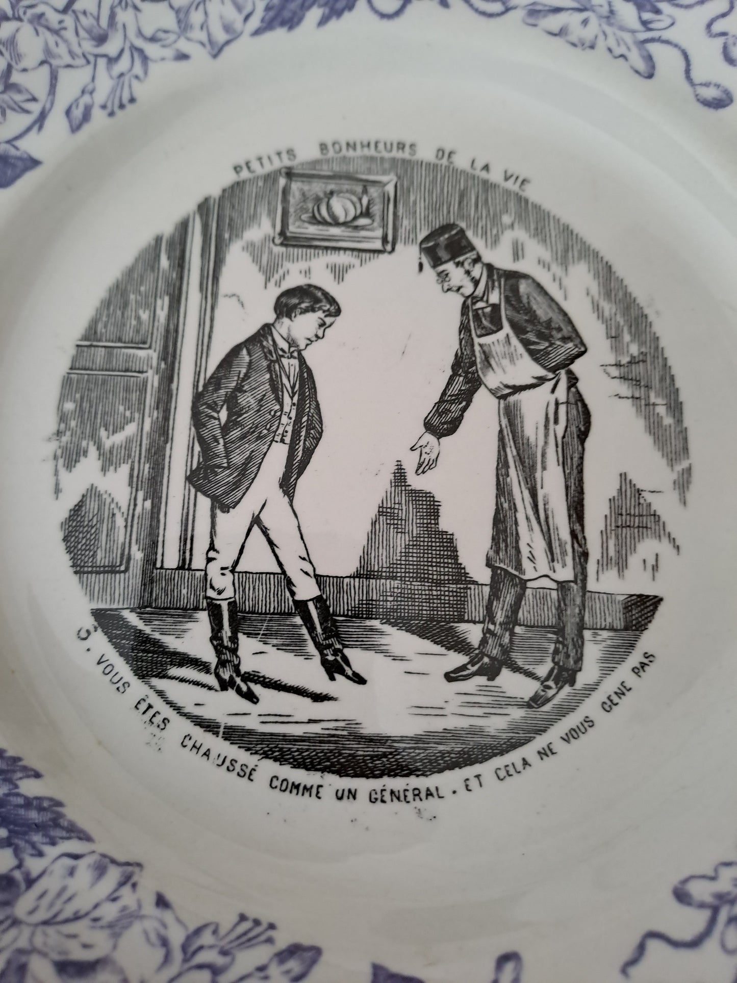 Assiette décorative Parlante. N°3. Les petits bonheurs de la vie. H. B. Choisy Le Roi.