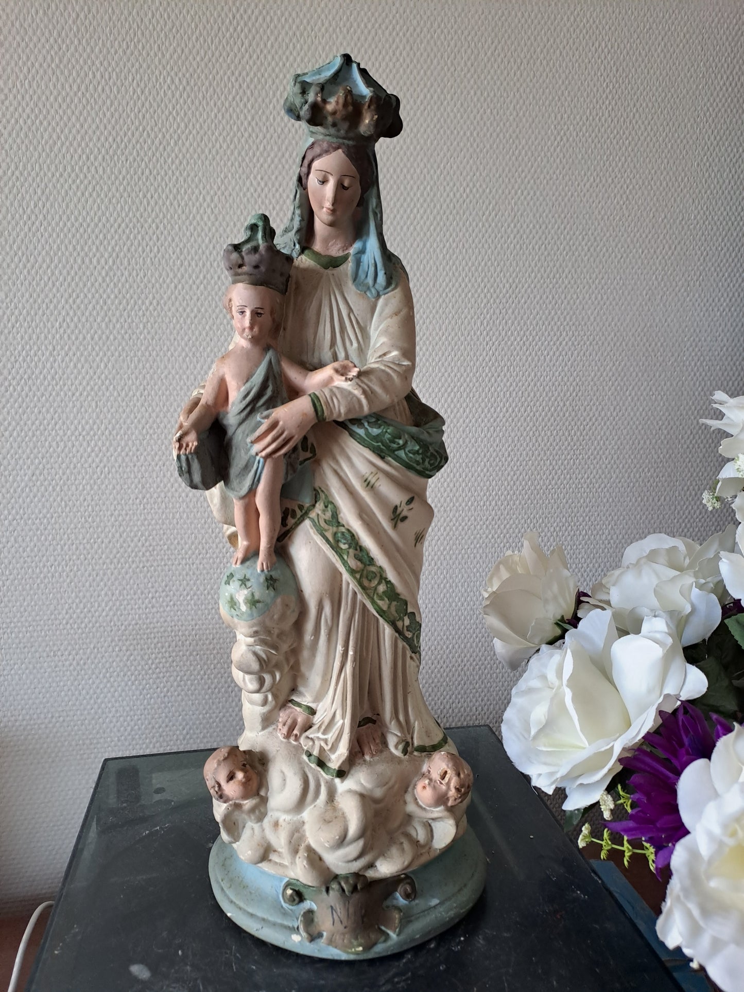 Statue representant Notre-Dame des Victoires. 45 cm. N°3. Ancien Vintage