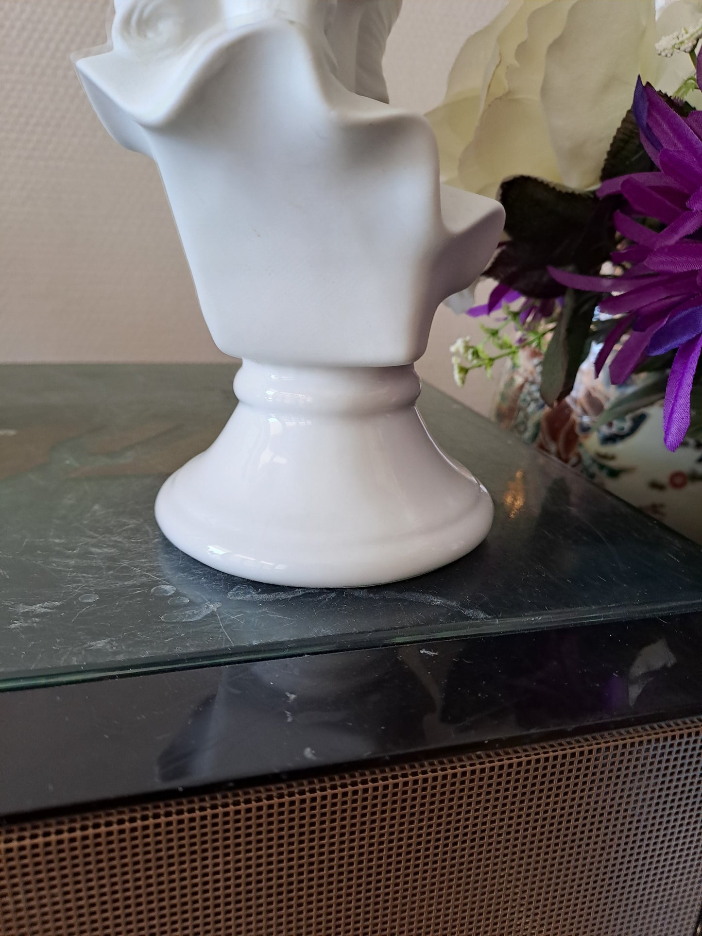 Buste fillette. Porcelaine et biscuits. Sumbo.