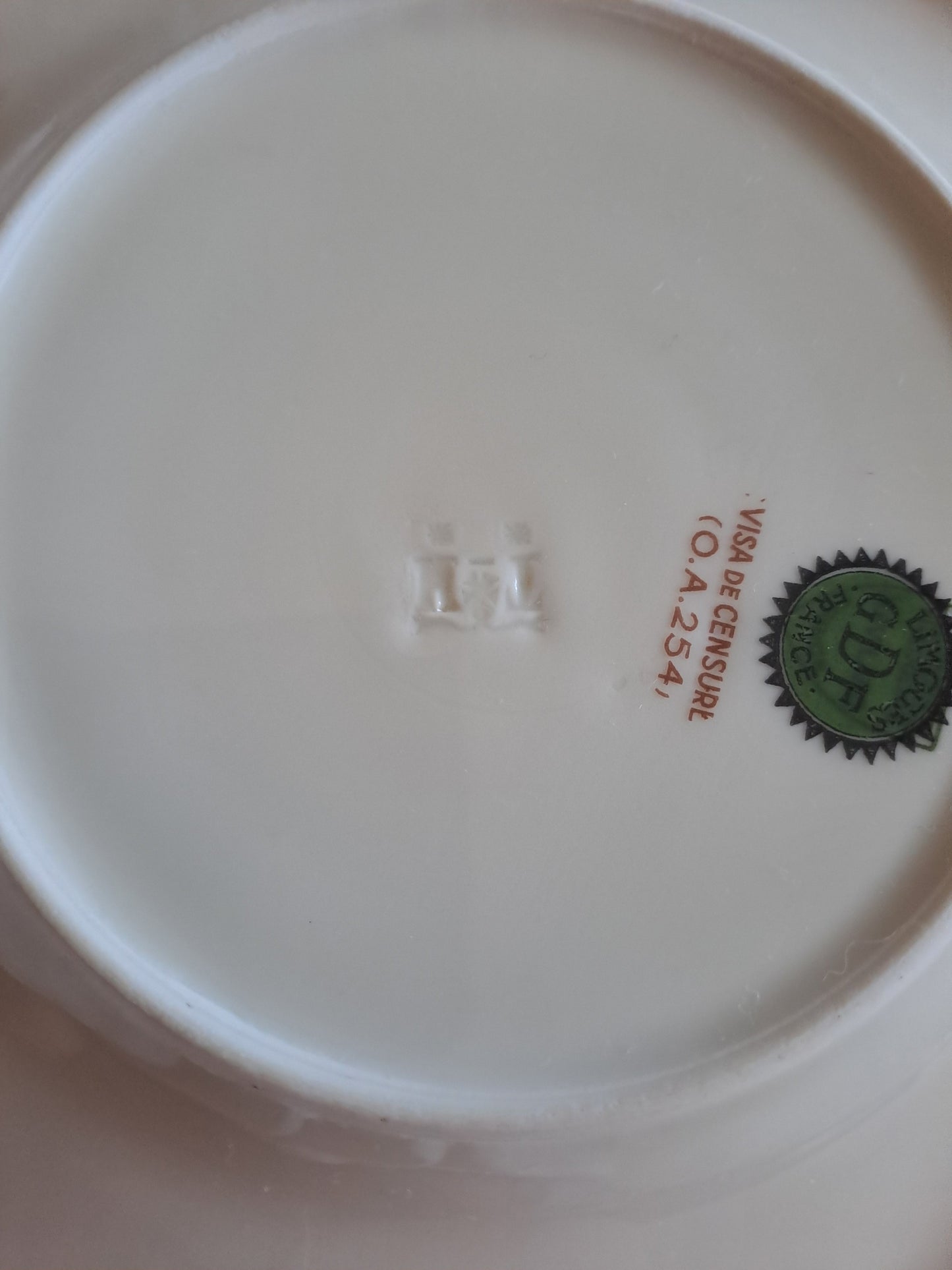 Assiette décorative représentant Philippe Pétain. Porcelaine Limoges France. 16 cm. Ancien décoration vintage