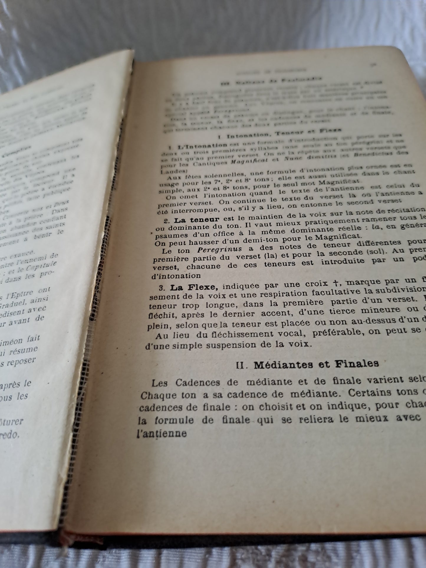 Vespéral Dominical en Notation Gregorienne Et Clef De Sol. 1926.