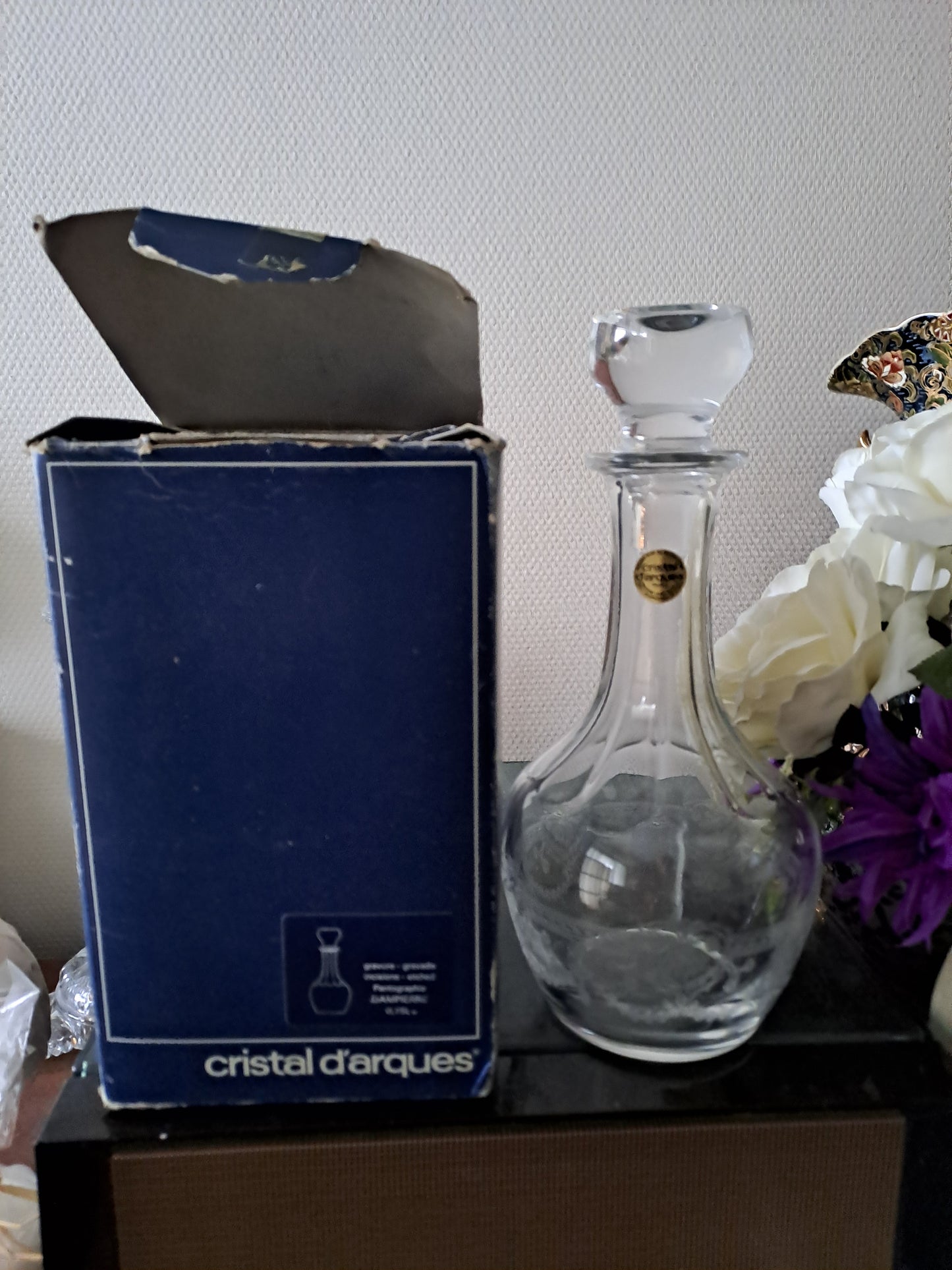 Pichet décanteur en cristal d'Arques modèle Dampierre. Emballage d'origine.