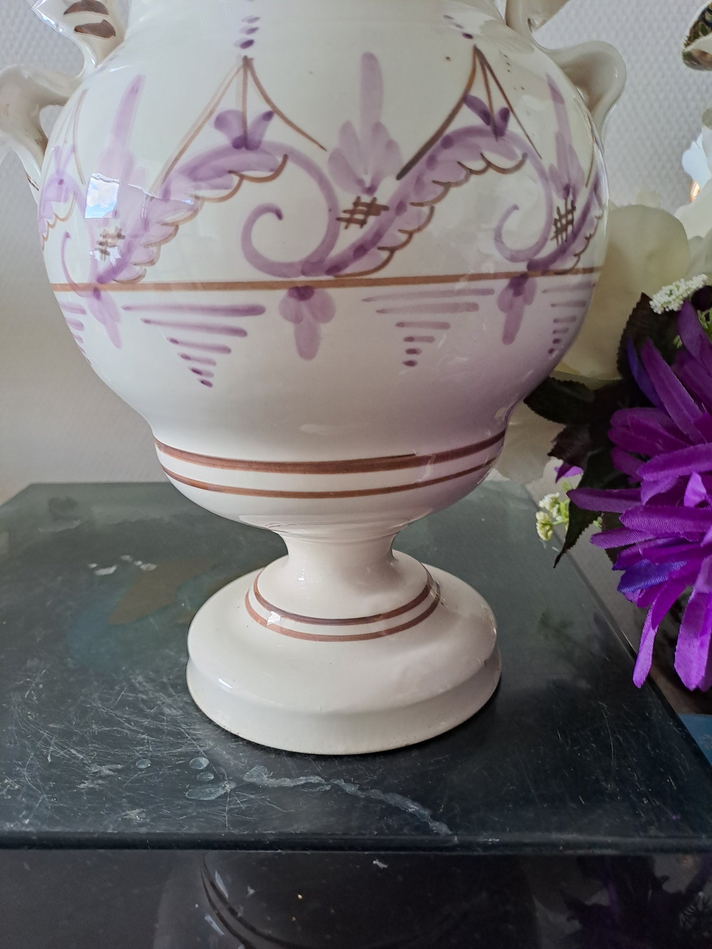 Vase En Porcelaine.