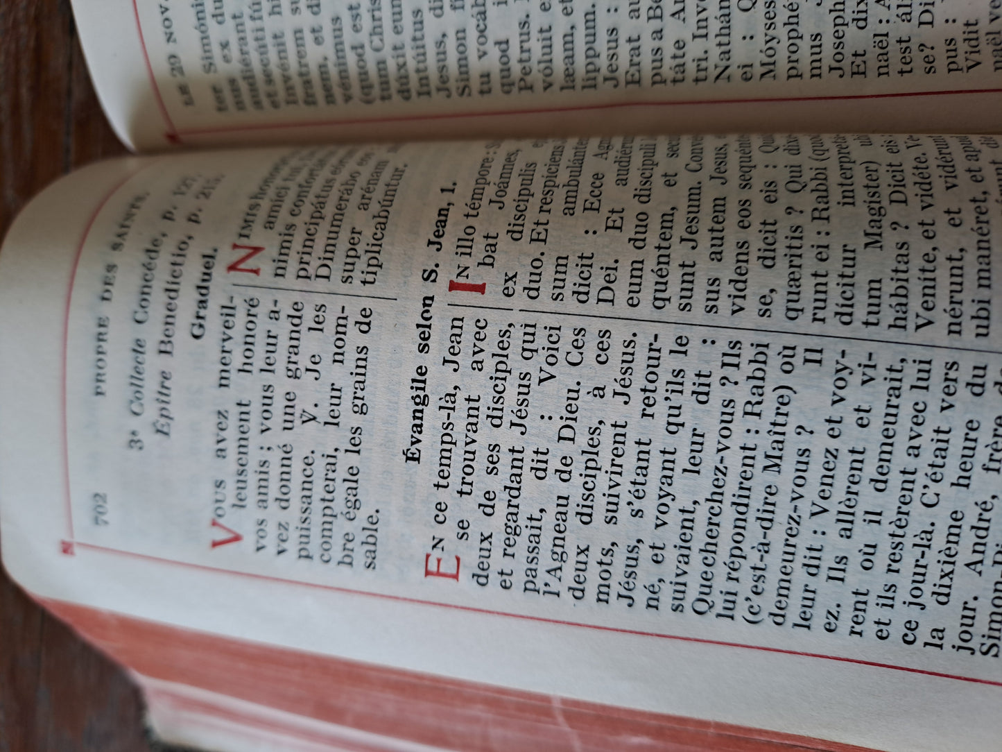 Missel vespéral des quatres saisons. Automne. Ancien livre de prières catholique vintage