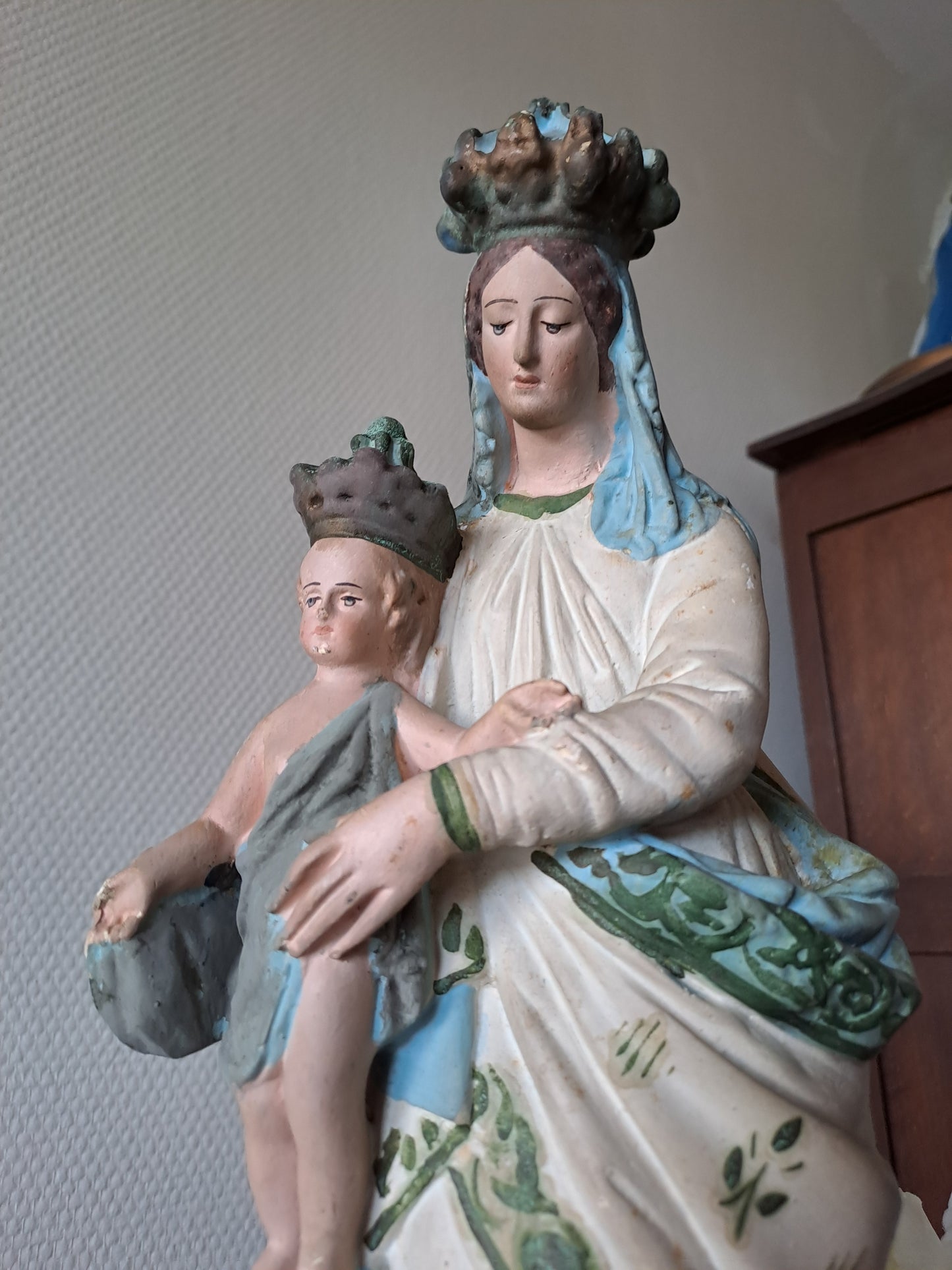 Statue representant Notre-Dame des Victoires. 45 cm. N°3. Ancien Vintage