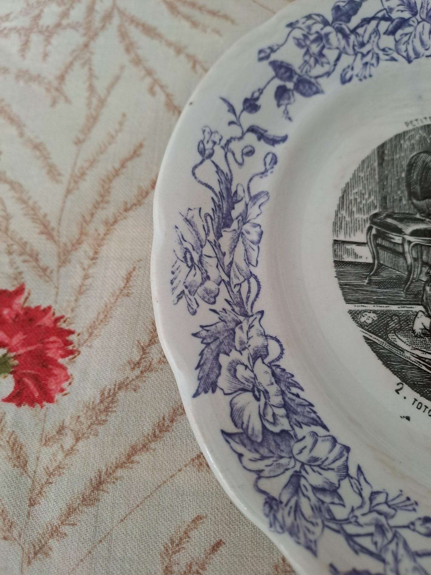 Assiette décorative Parlante. N°2. Les petits bonheurs de la vie.