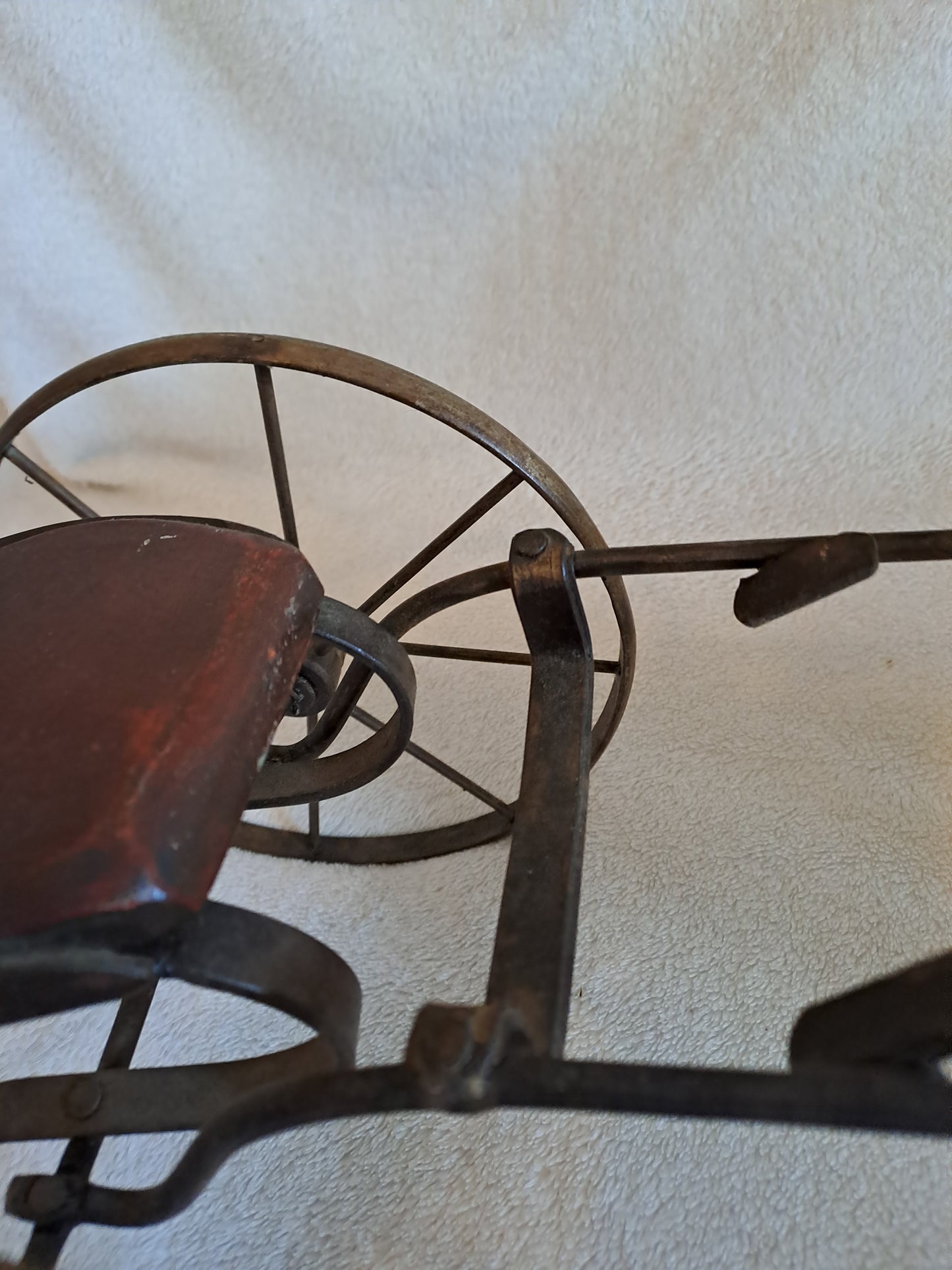 Caleche de course avec son cheval Jouet ancien vintage