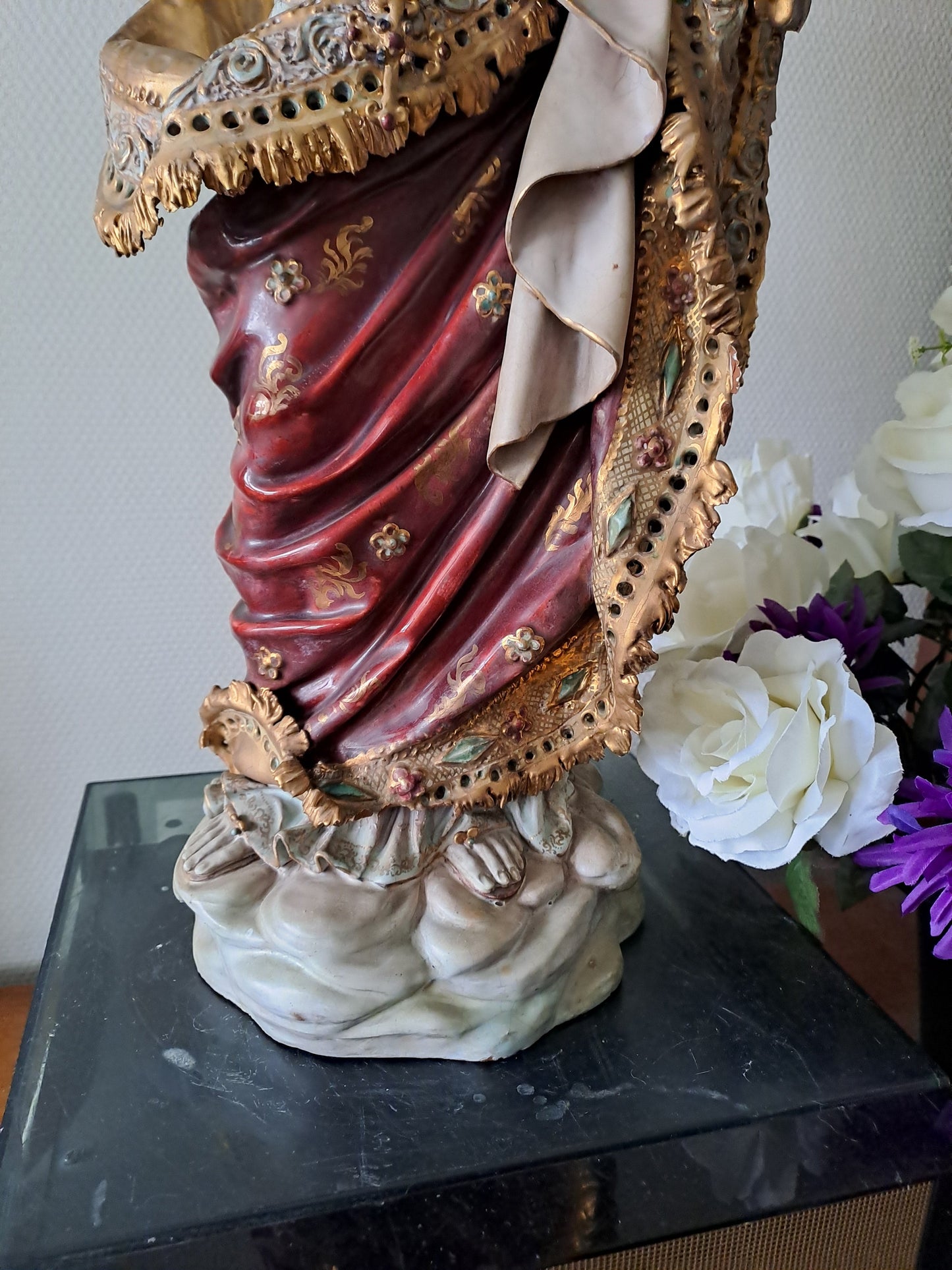 Eugenio Pattarino statue représentant la Sainte Vierge Marie Portant L'enfant Jesus Dans Les Bras. 74 cm de haut. Années 1920 / 1930. Ancien Vintage catholique.