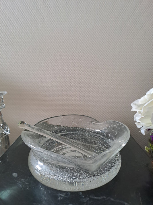 Cendrier et son Mortier en verre soufflé bullé. Biot.