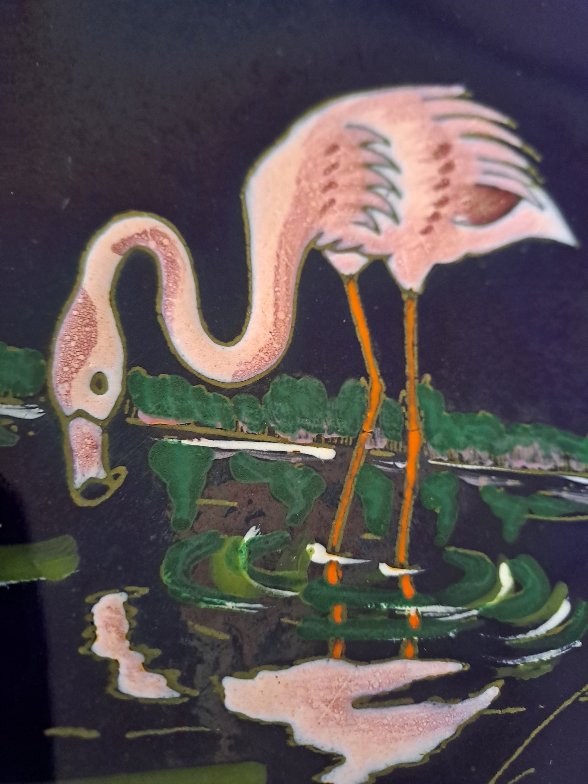 Assiette Murale Longwy Figurant Trois Flamands Roses. Grand Feu. Numéroté 3522. Ancien Vintage décoration. 