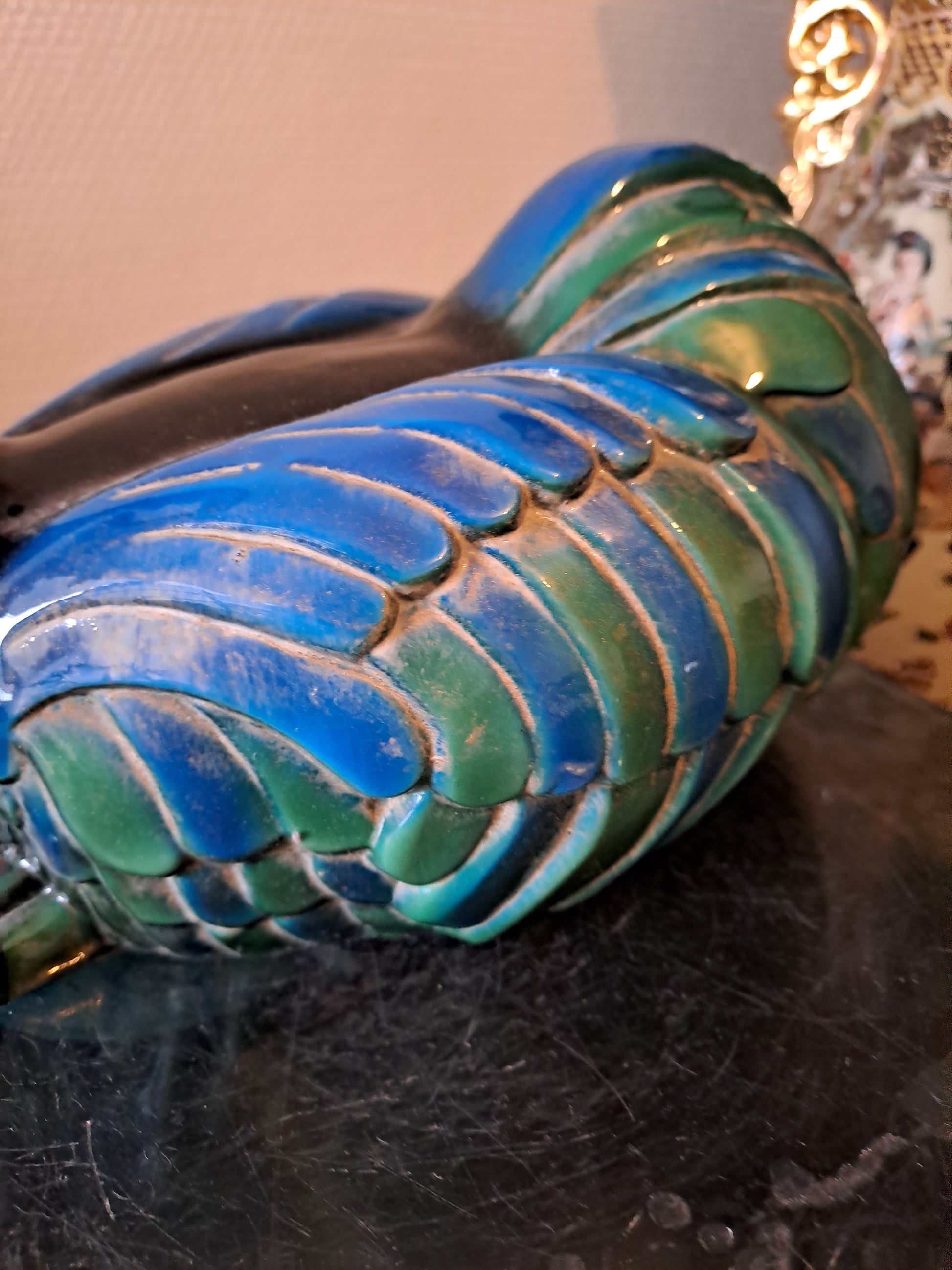 Statue autruche Hollywood Regency. 27.5 Cm X 27 Cm X 16 Cm.