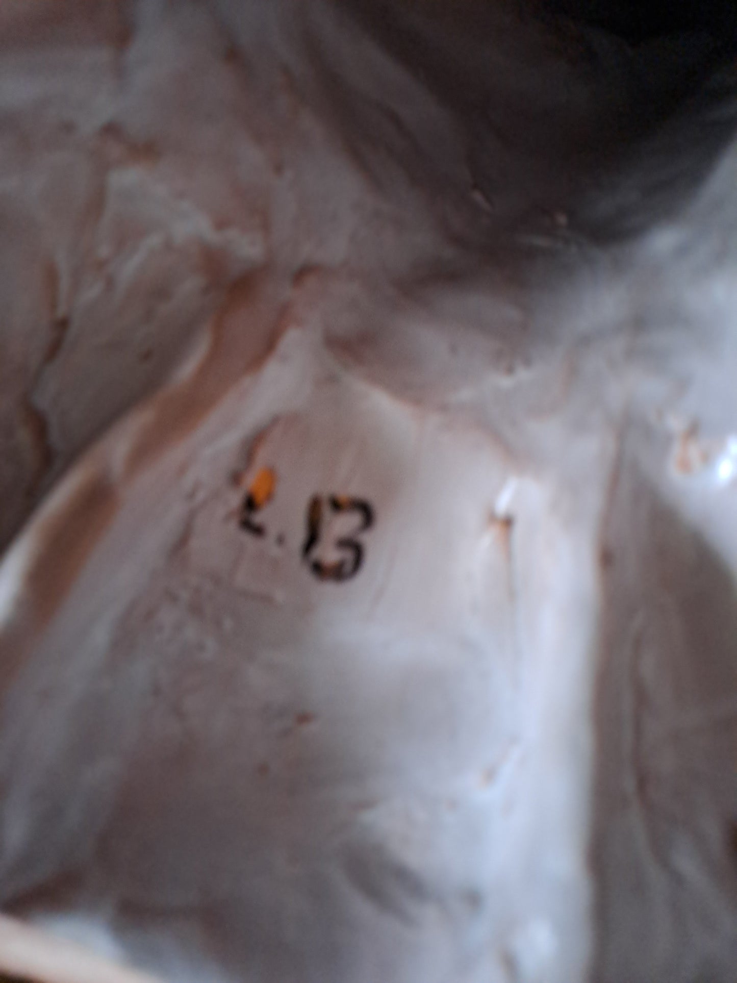 Eugenio Pattarino statue représentant la Sainte Vierge Marie Portant L'enfant Jesus Dans Les Bras. 74 cm de haut. Années 1920 / 1930. Ancien Vintage catholique.