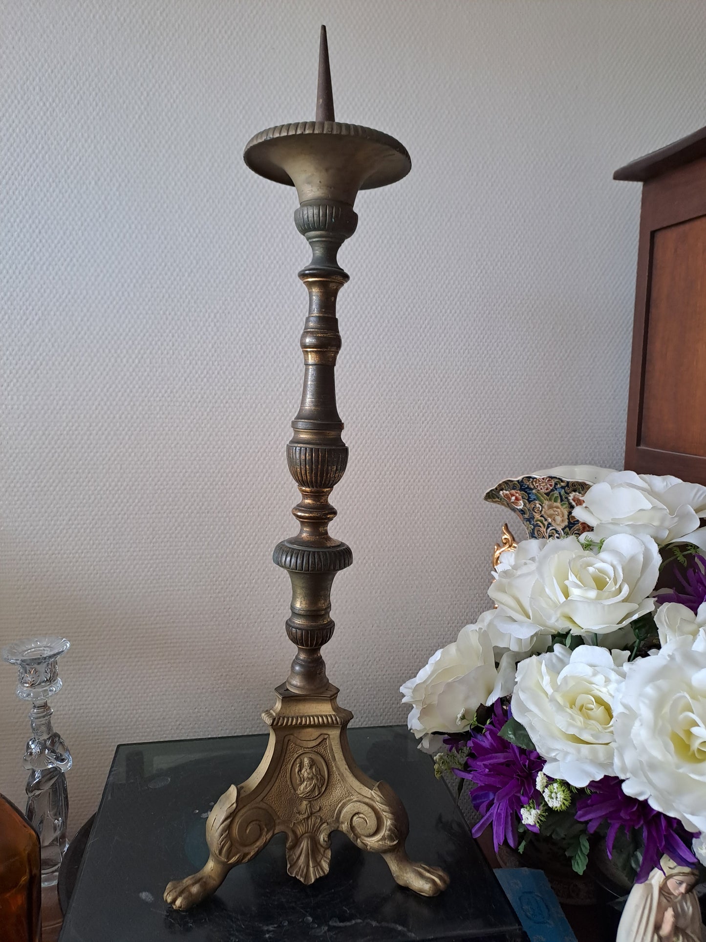 Pique cierge D'Église. En laiton et bronze.